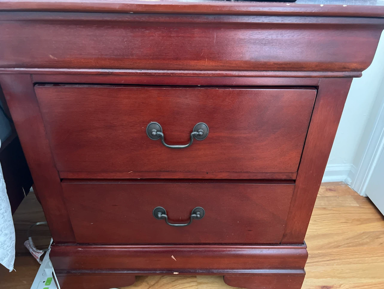 Cherry Finish Bedroom Set - Dresser & Nightstand - photo 3