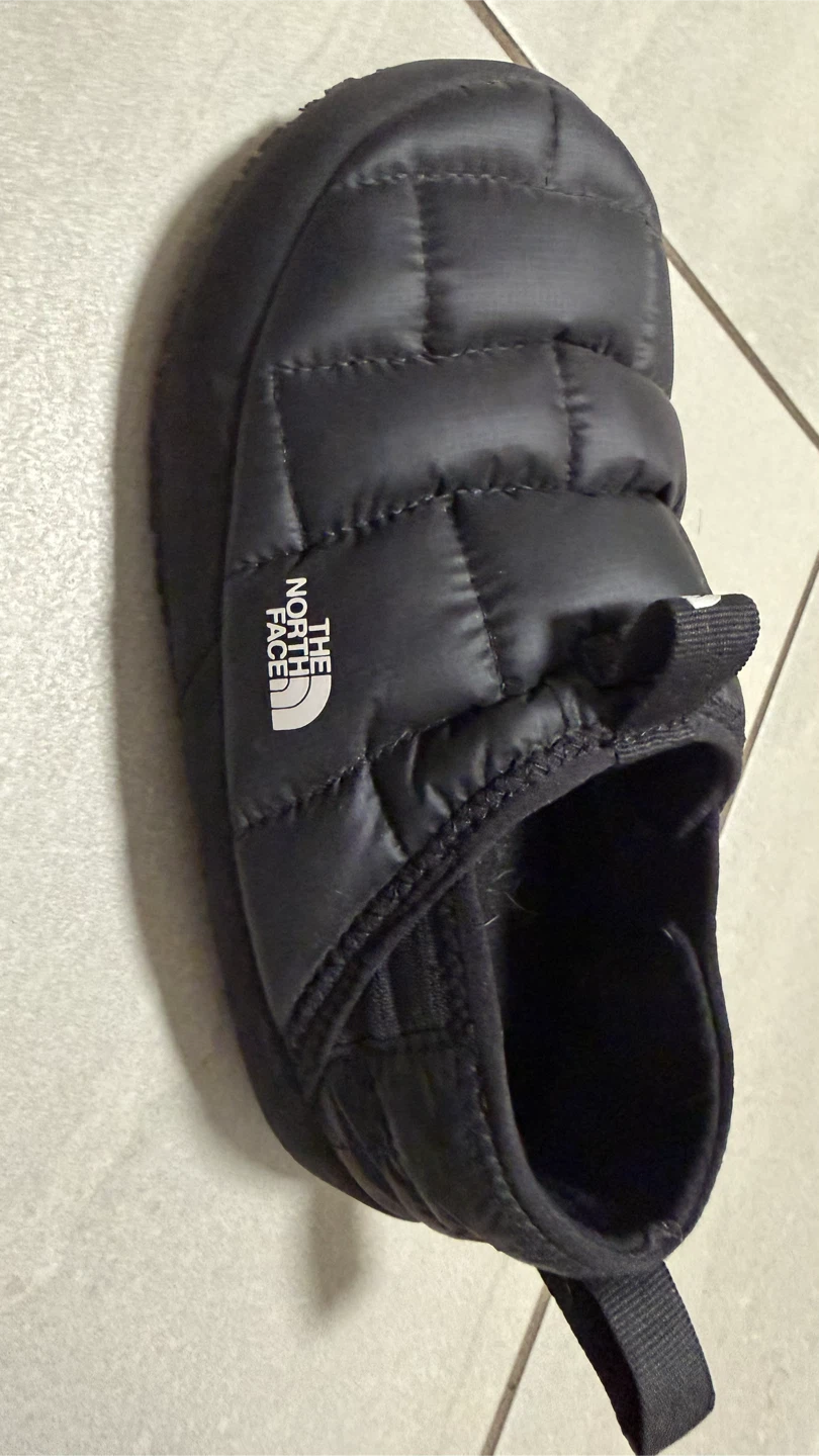 The North Face Black Padded Slippers - photo 2