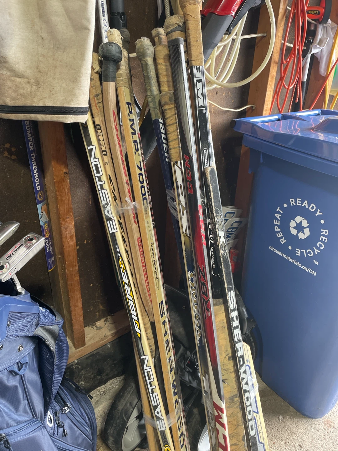 Wood hockey sticks & shafts