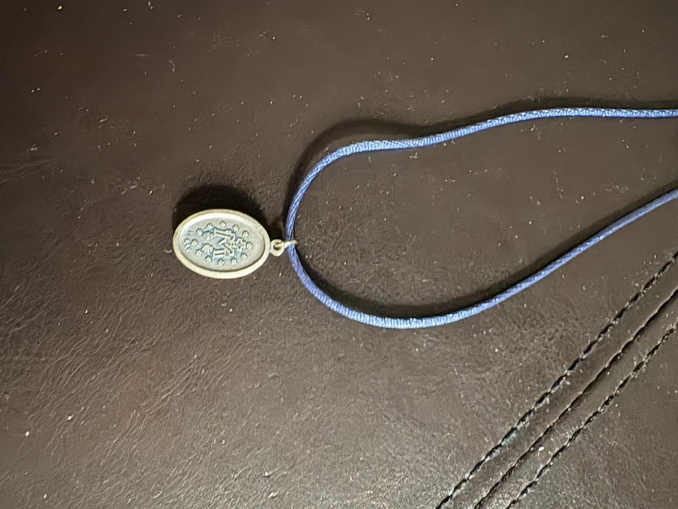 Religious Medal Necklace - photo 2