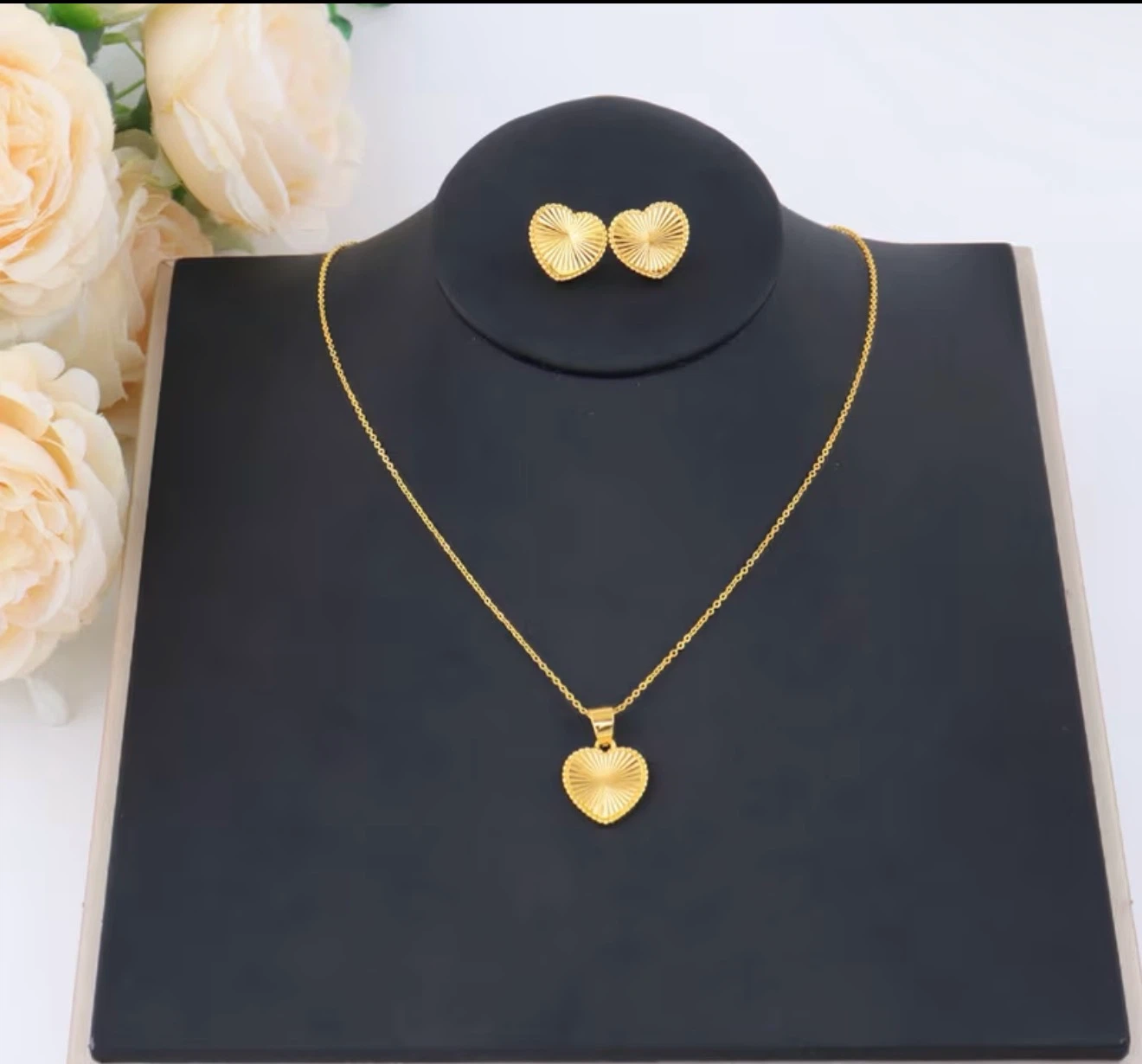 Gold Heart Necklace and Earrings Set - photo 2