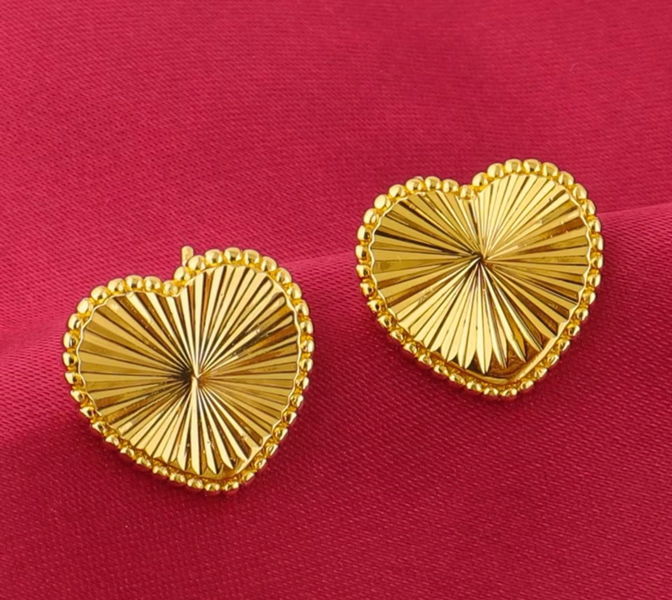 Gold Heart Necklace and Earrings Set - photo 4