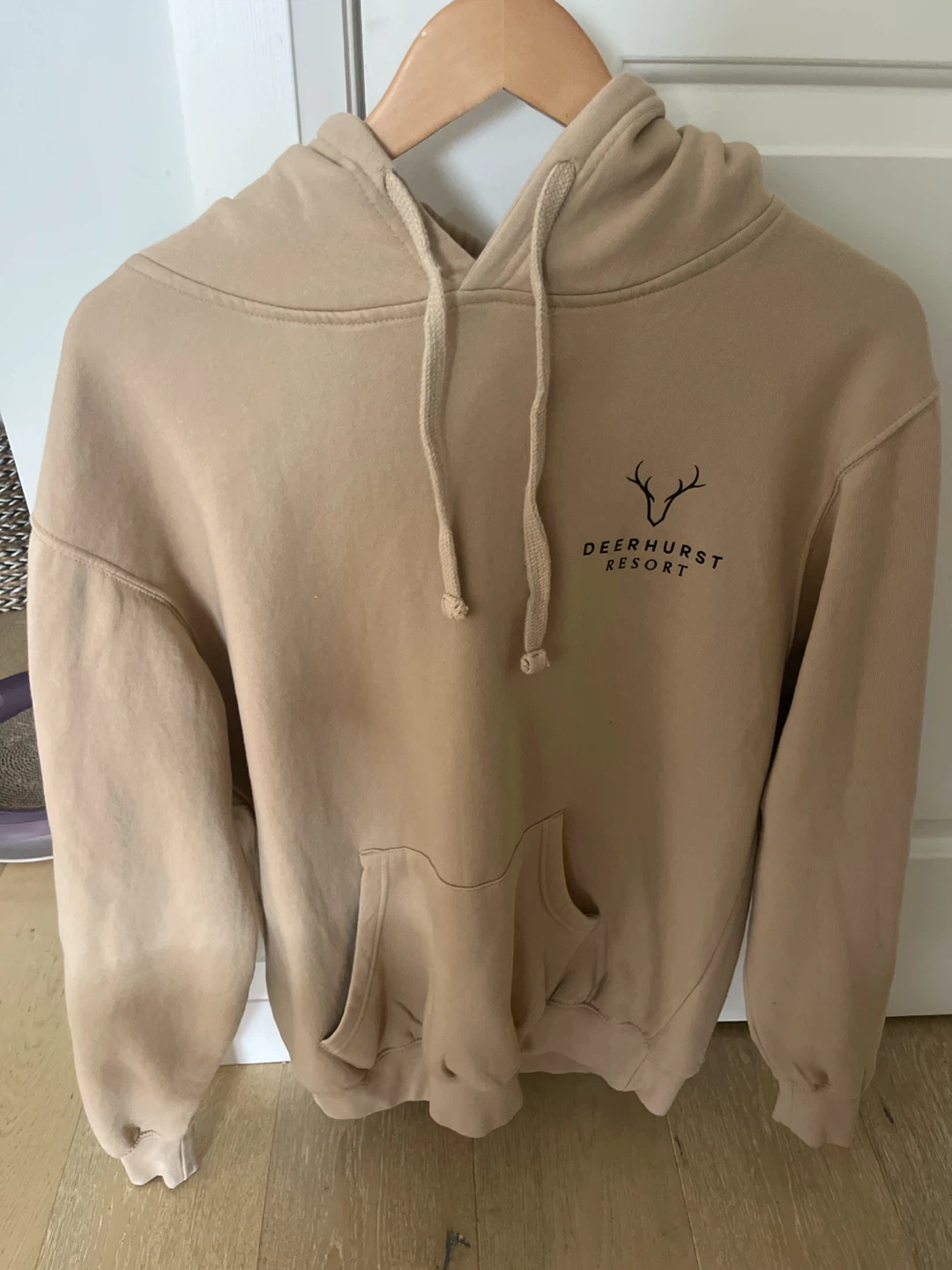 Deerhurst Resort Hoodie size medium