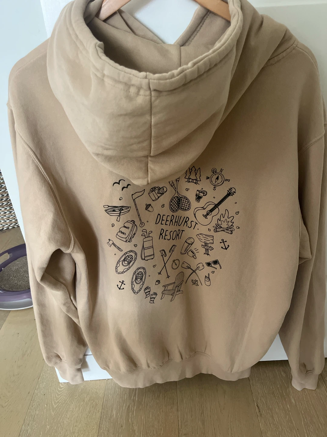 Deerhurst Resort Hoodie size medium - photo 2