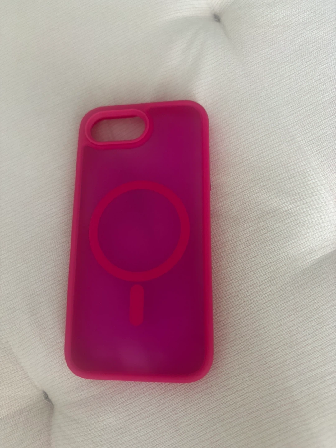 Pink iPhoneSe  Case with MagSafe