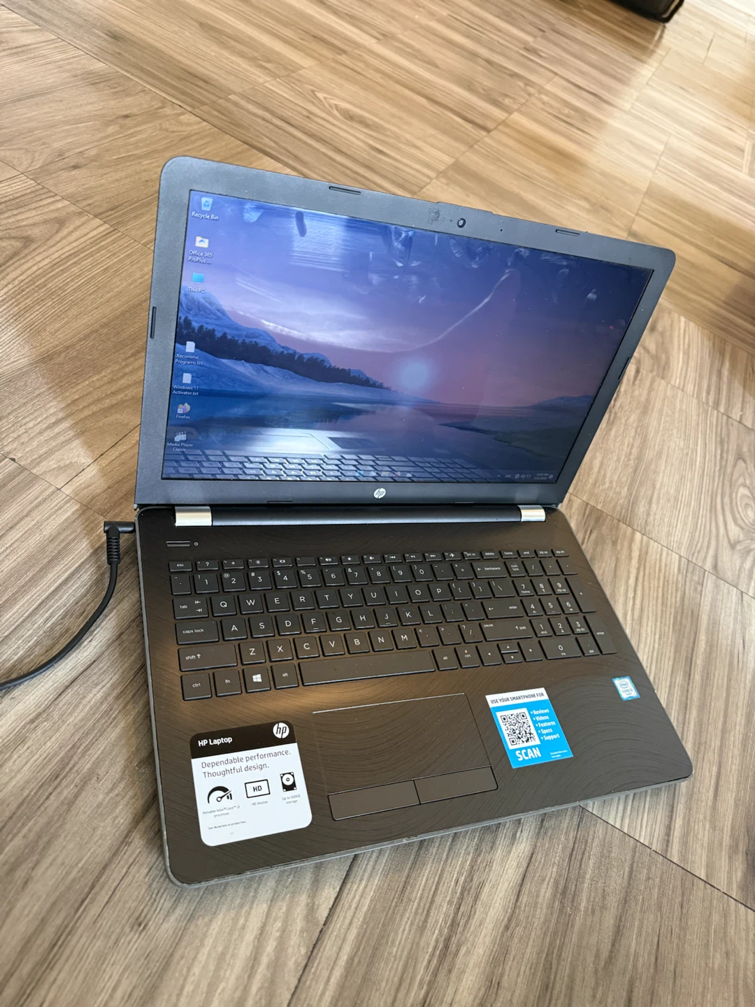 HP Laptop 15 i3 6th Gen with 8GB Ram and 700GB storage - photo 2