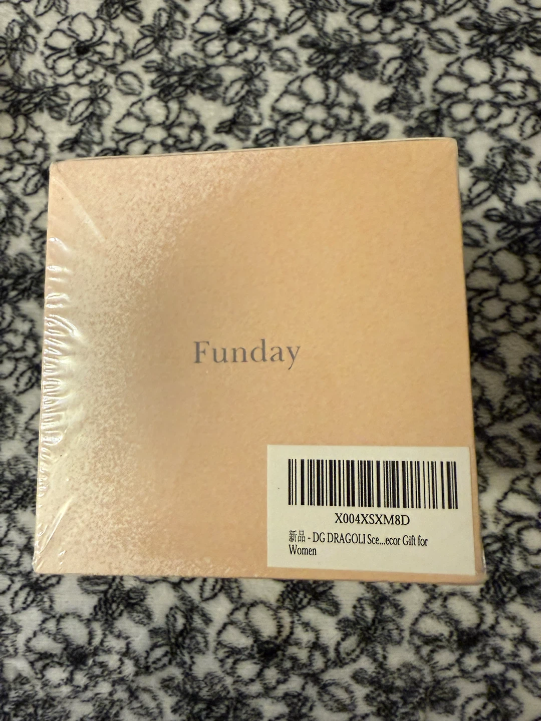 Funday Scented Candle - photo 2