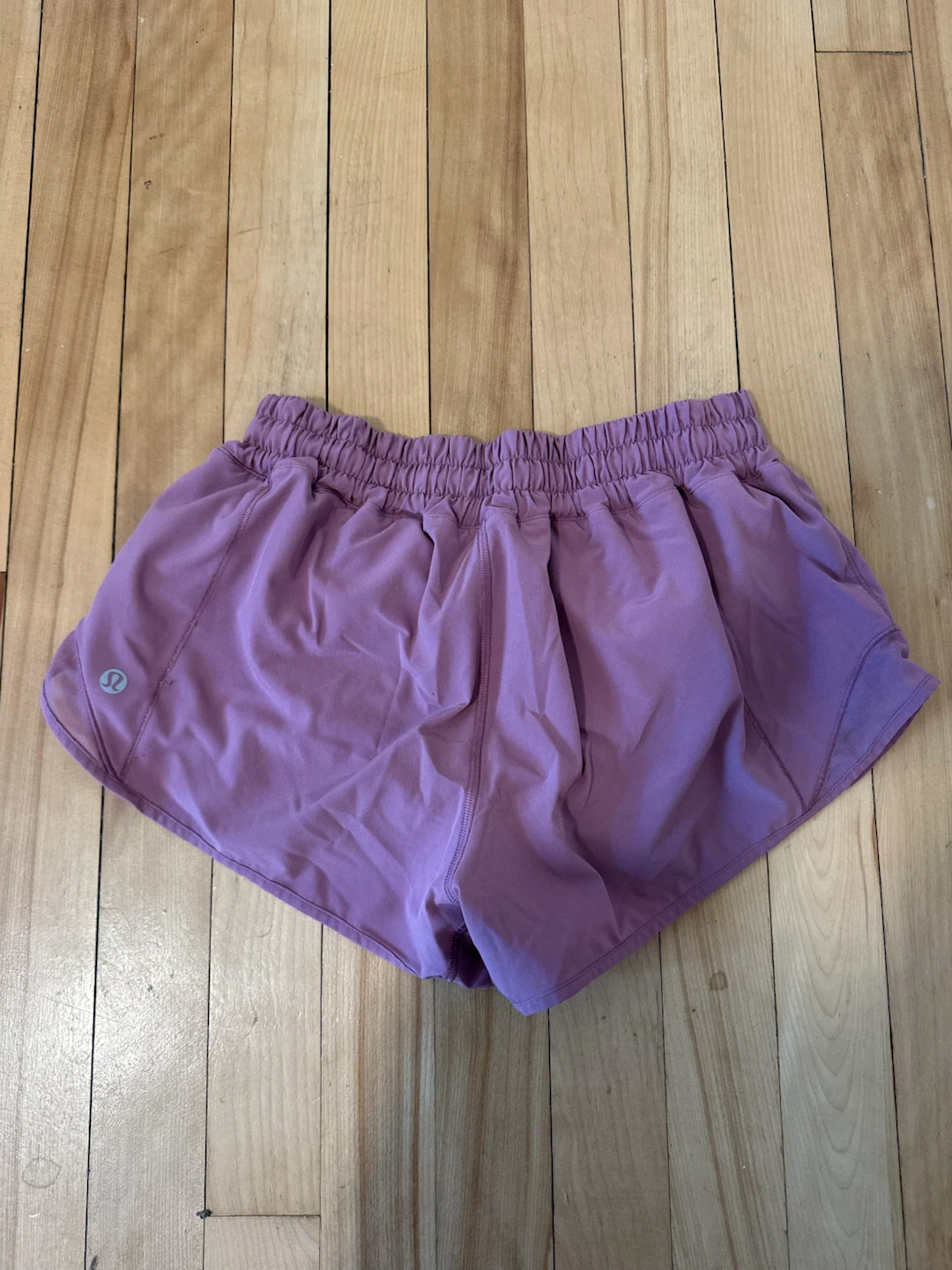 Lululemon Hotty Hot 2.5” Short - photo 2