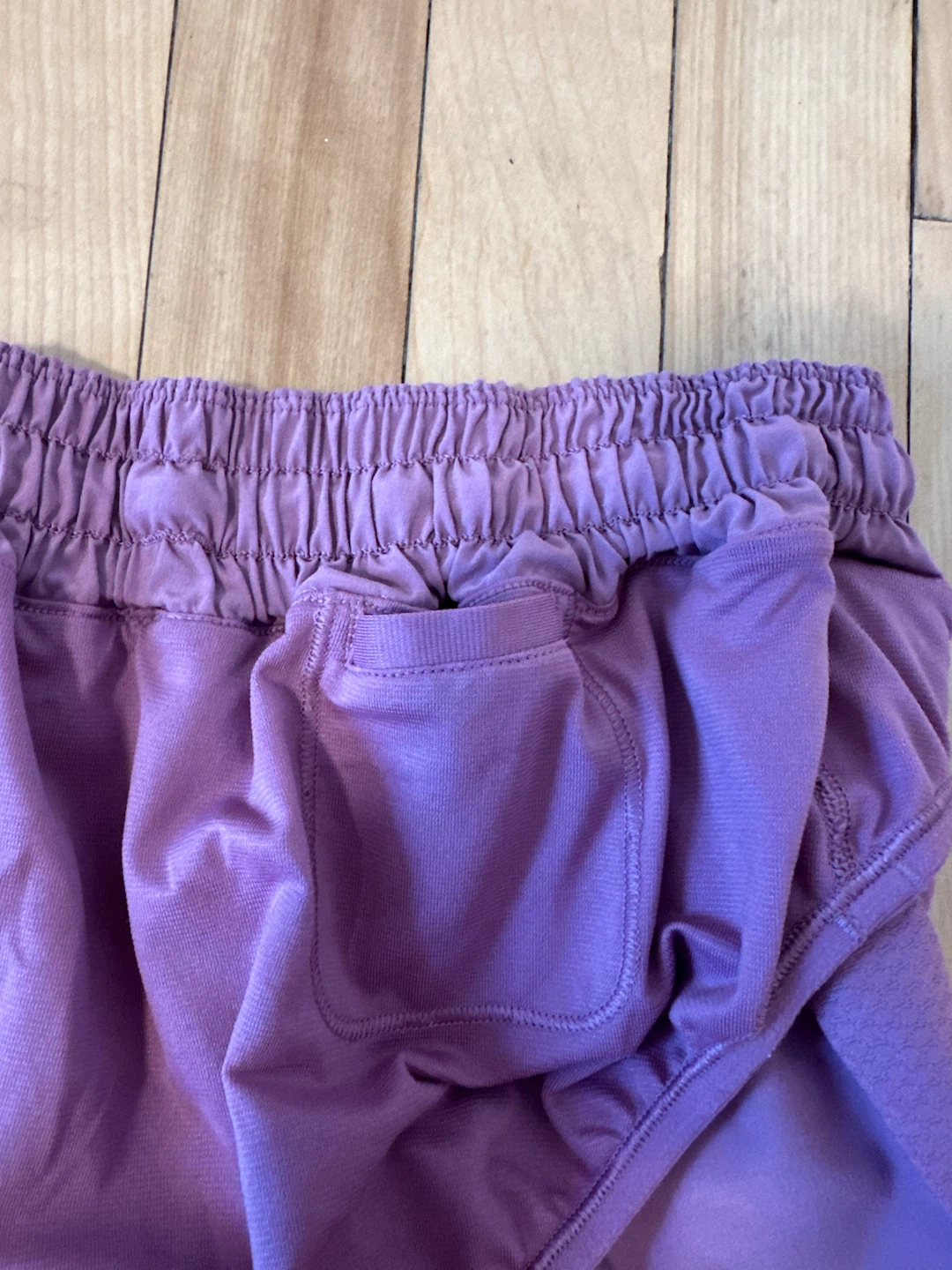 Lululemon Hotty Hot 2.5” Short - photo 4