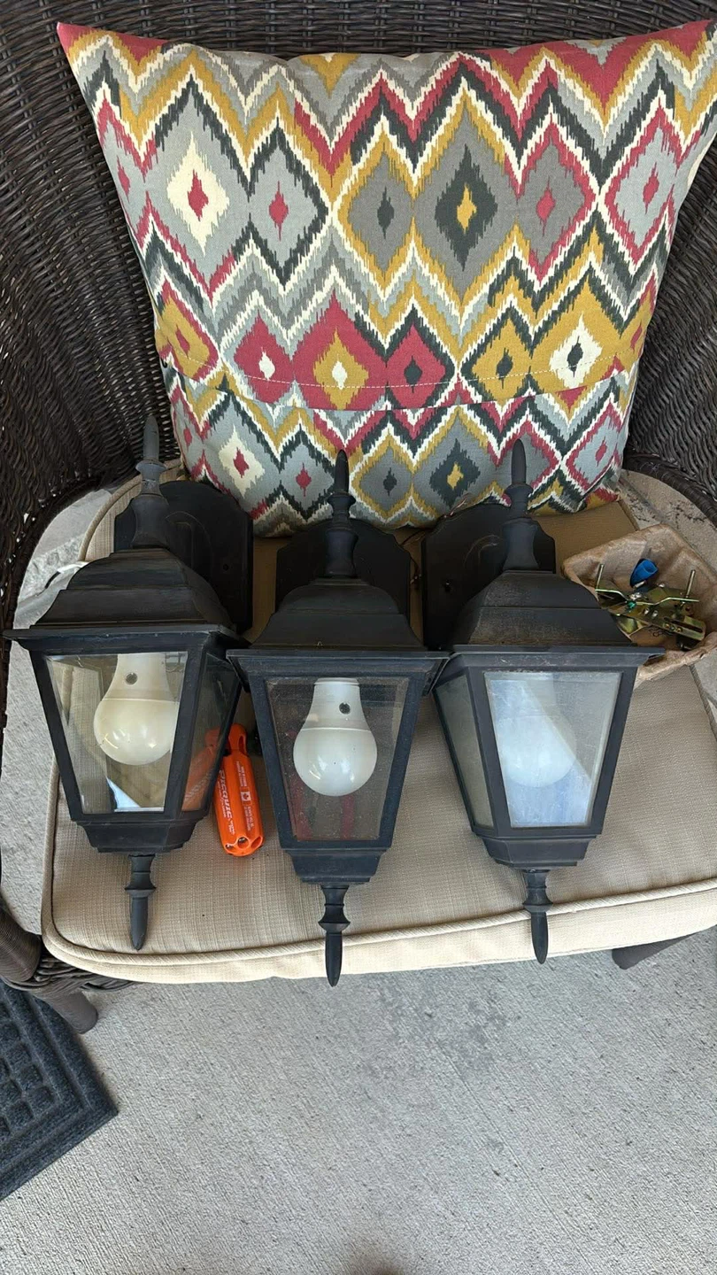 Set of 3 Black Outdoor Wall Lamps - photo 2