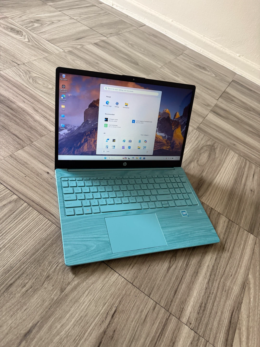 Touchscreen HP Laptop 15 Quadcore processor - photo 2