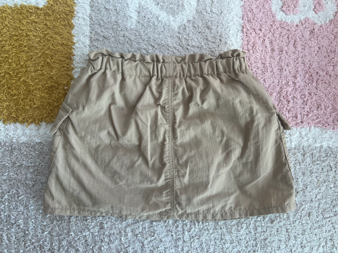 H&M Cargo Skort Size 2T - photo 2