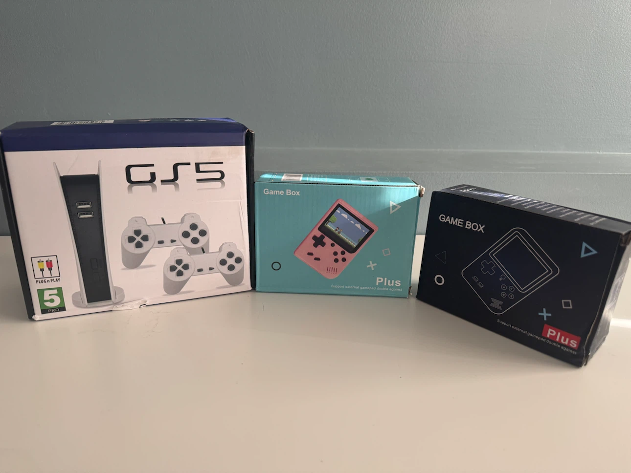 GS5 Plug and Play 5 Pro Game Console with 2 Controllers