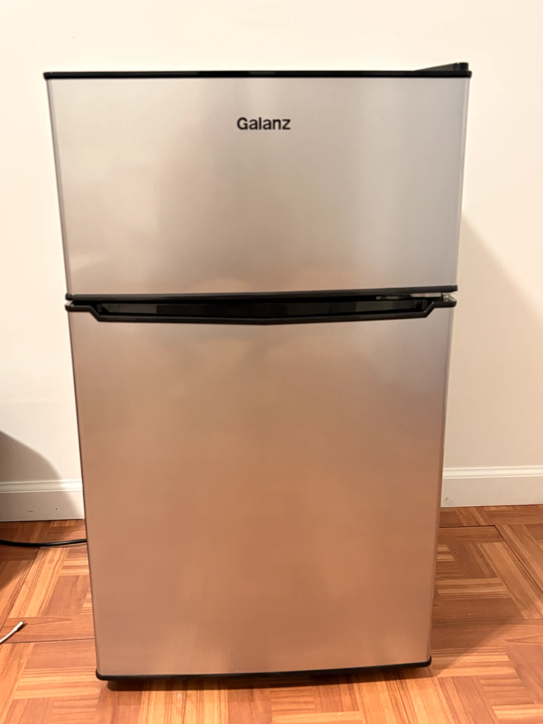 Galanz Mini Refrigerator