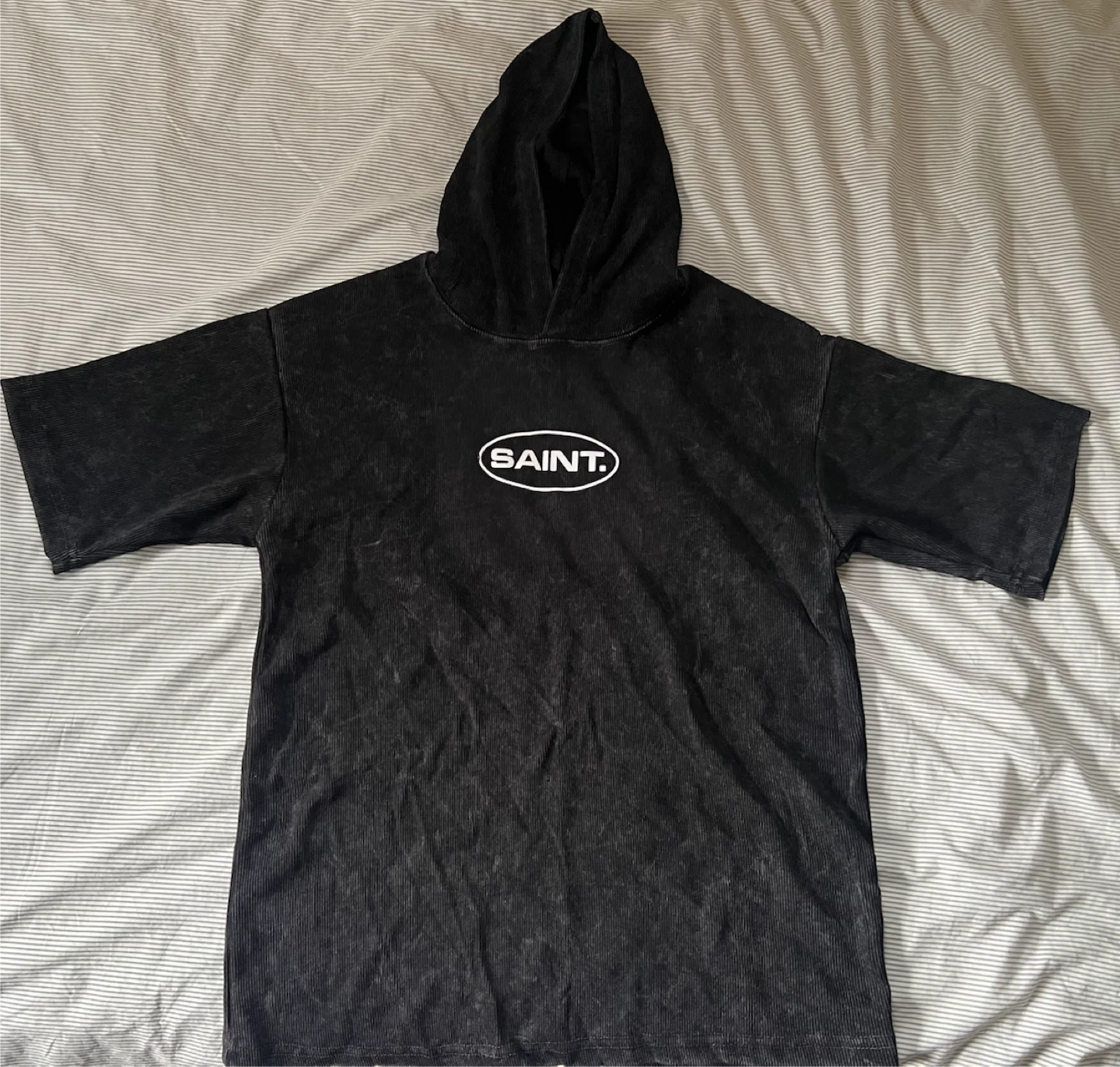 SAINT. Short Sleeve Hooded T-Shirt - photo 3
