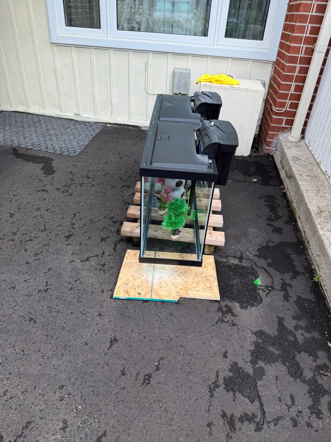 Aquarium Tank with Filters and accessories - photo 2
