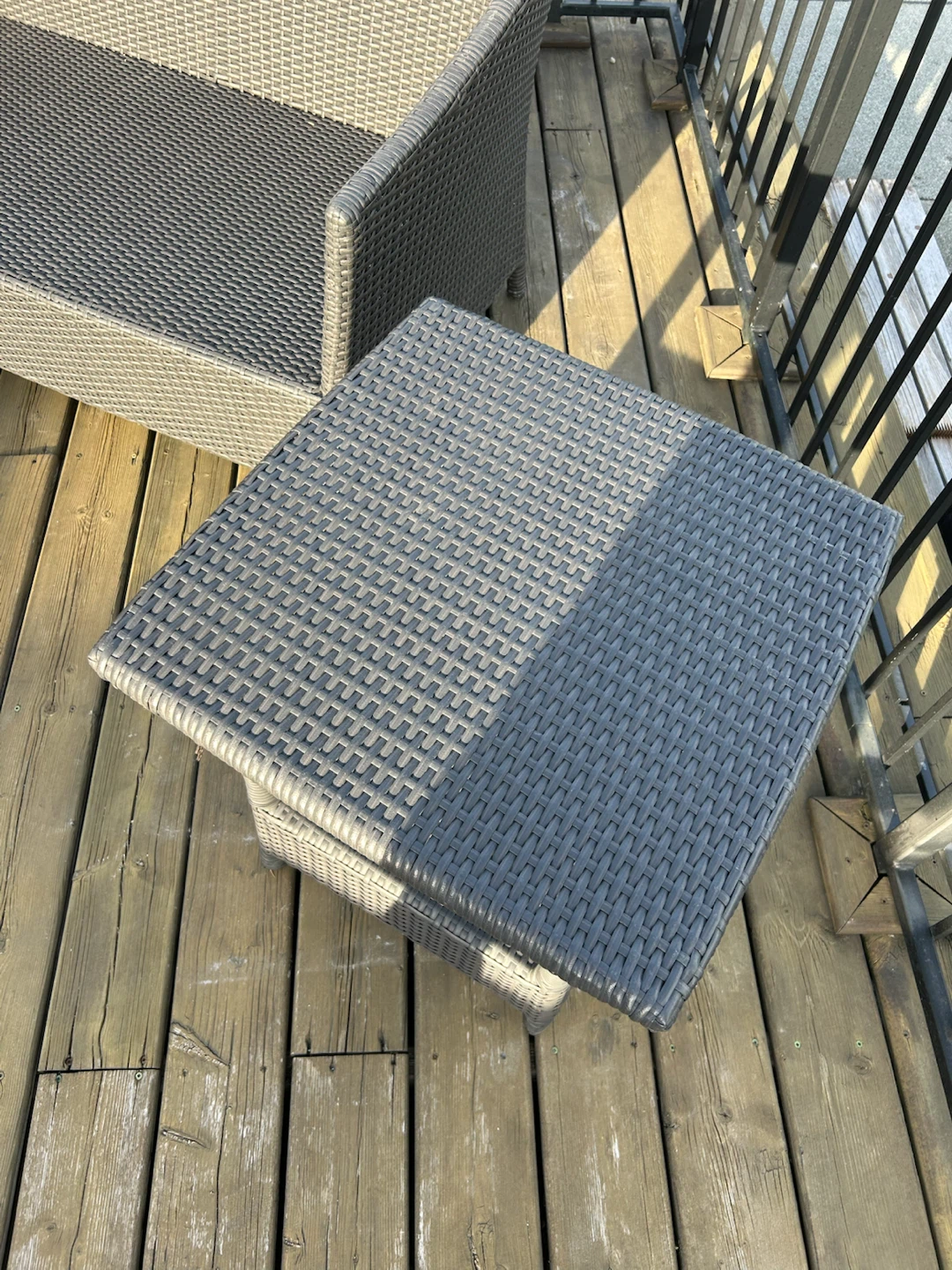Crate & Barrel Outdoor Sofa and Side table - photo 4