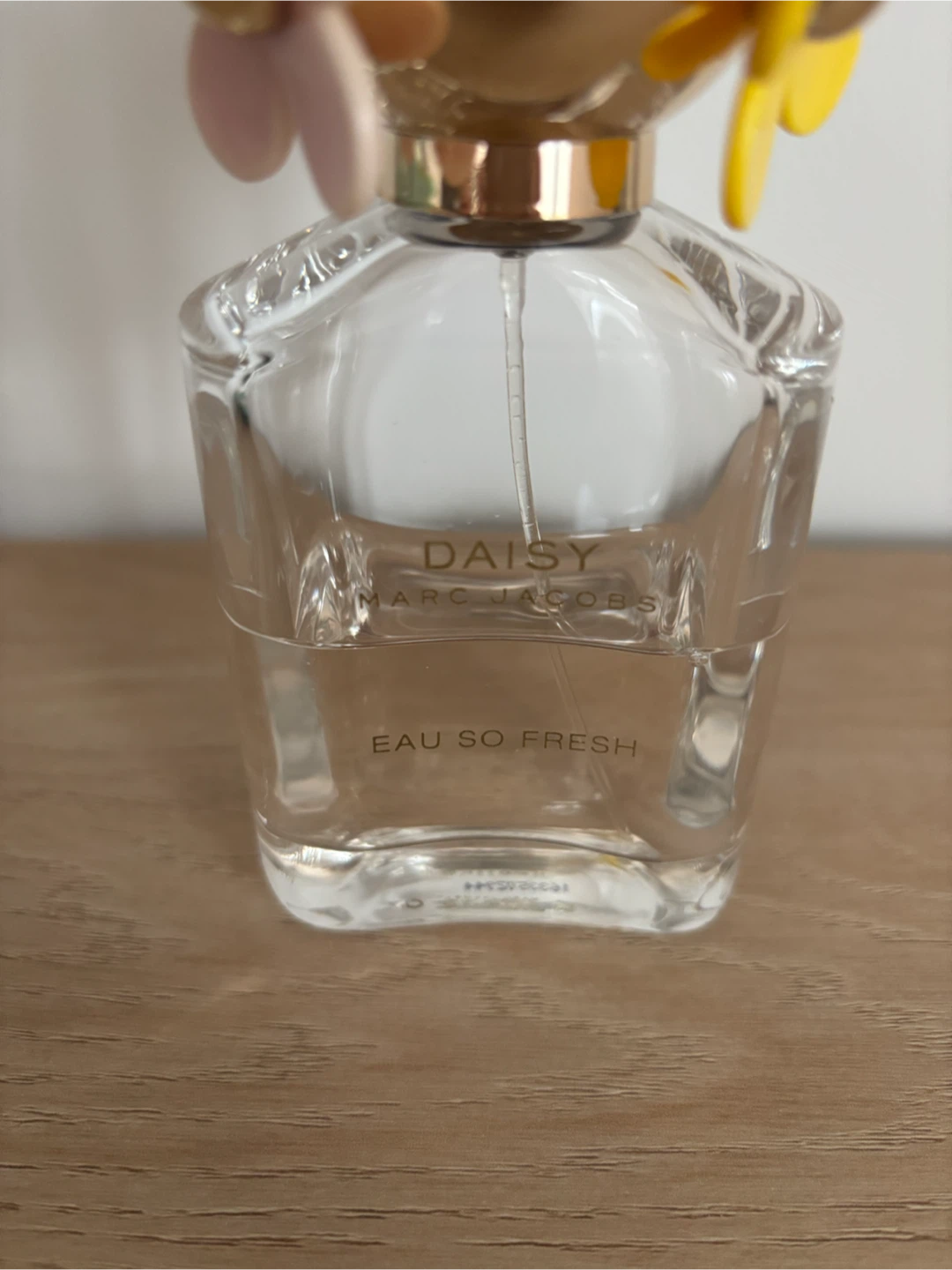 Marc Jacobs Daisy Eau So Fresh Perfume Bottle - photo 2
