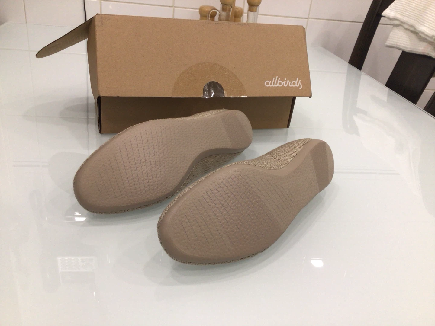 Women’s allbirds sliip  size 7