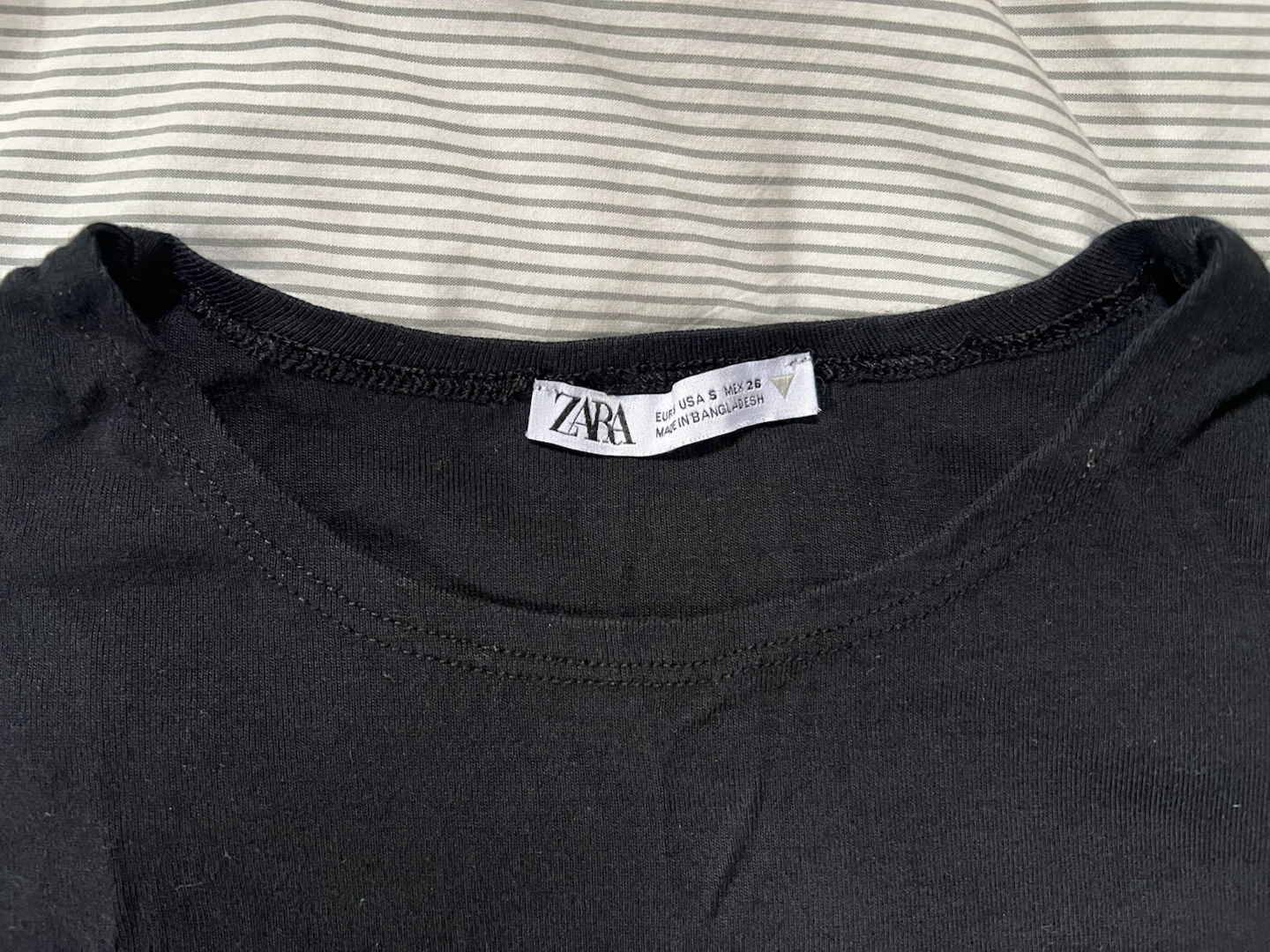 Black Zara Cropped T-Shirt - photo 3