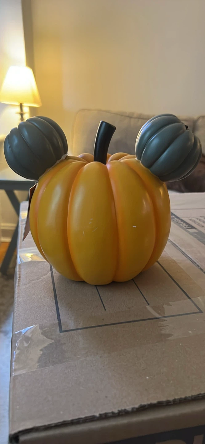 Mickey Mouse Halloween Pumpkin - photo 3