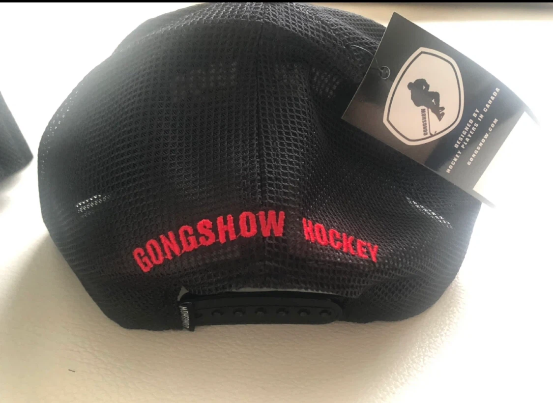 Budweiser Hockey Caps/ 8 caps $10 - photo 3