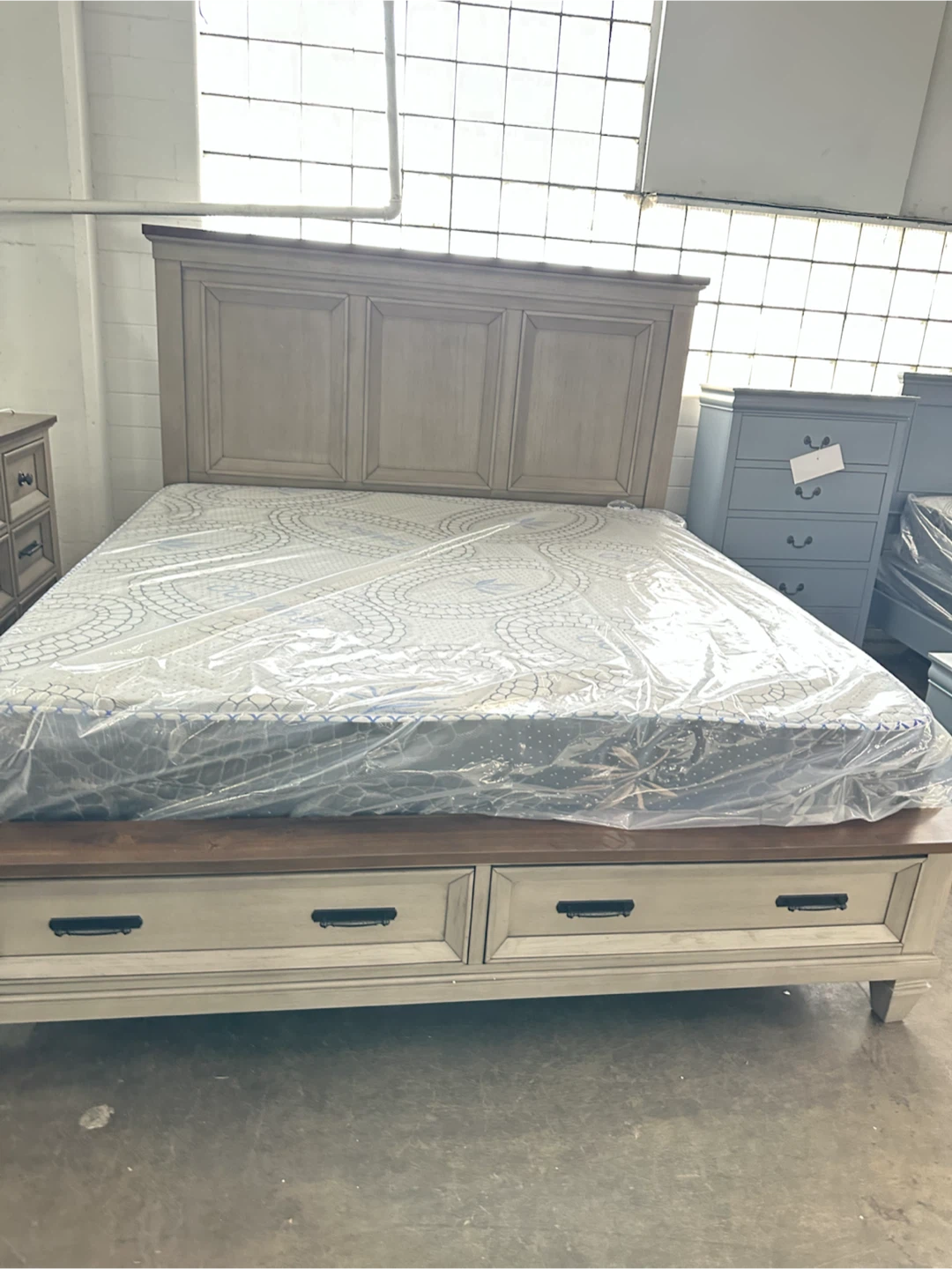 Royal wooden Bedroom Set - photo 4