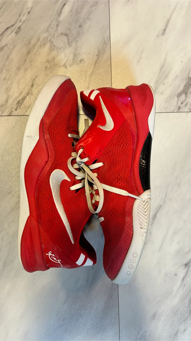 Nike Kobe 8 Protro "University Red"
