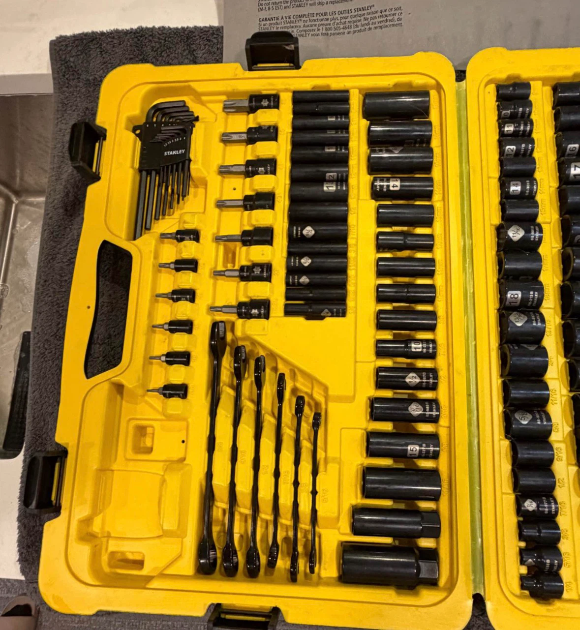 Stanley Professional Grade 183 Piece Mechanics Tool Set - photo 4