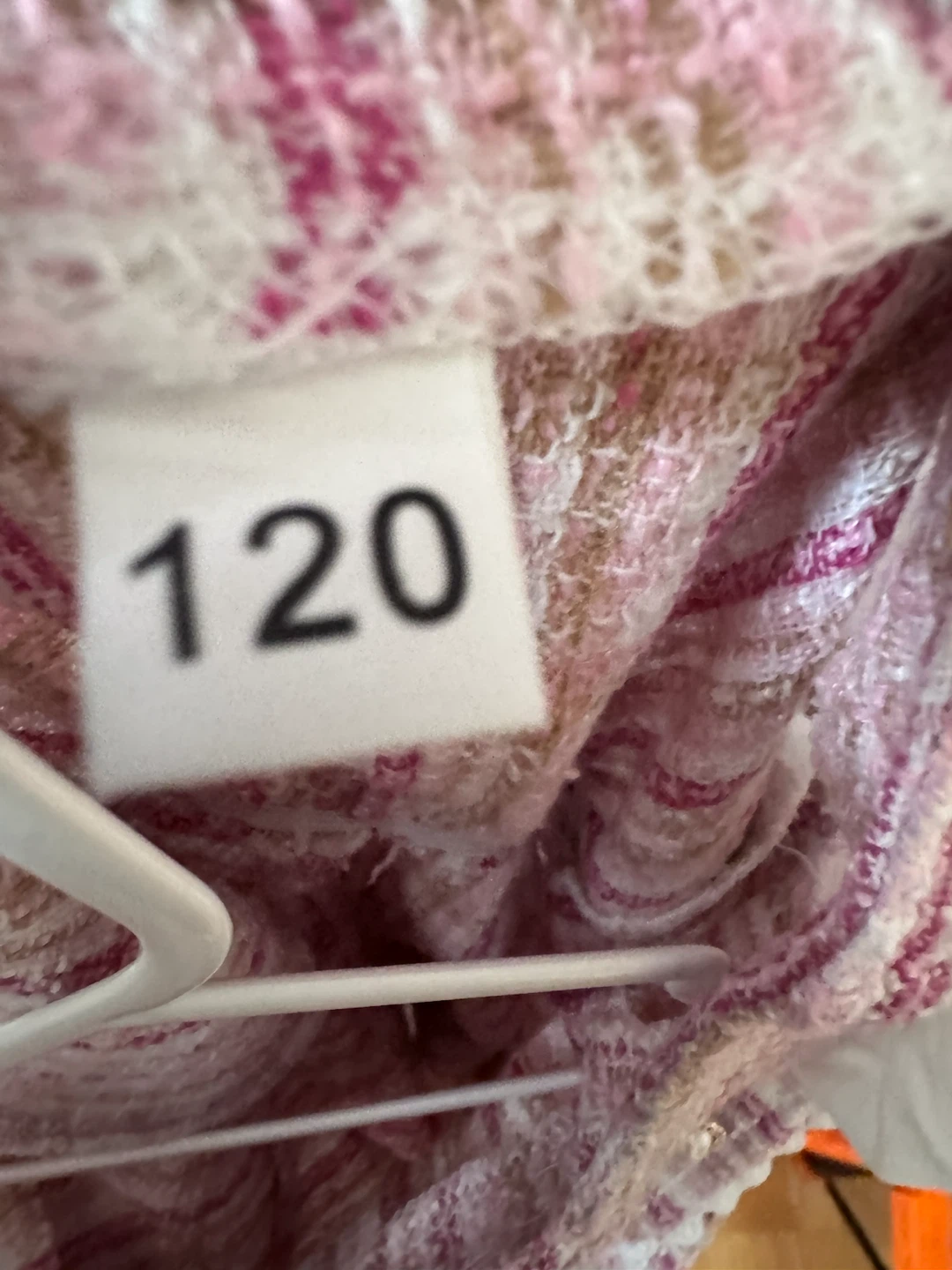 Pink Tweed Dress with Puff Sleeves - Size 120 - photo 5