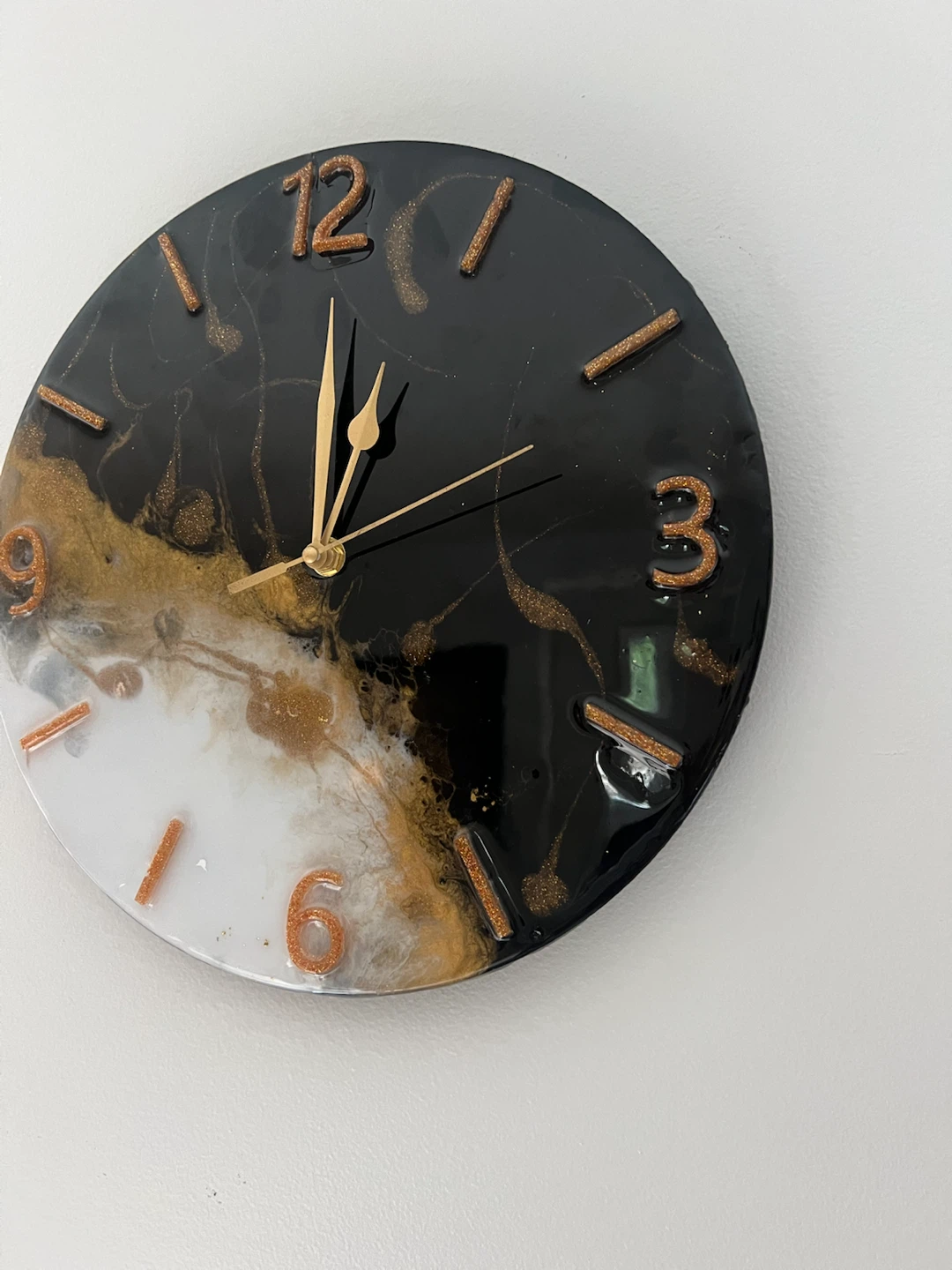 Black and Gold Resin Wall Clock - photo 3