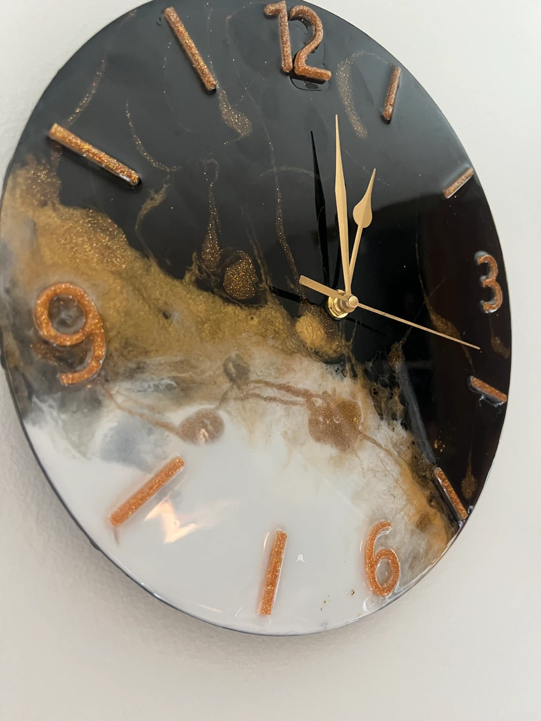 Black and Gold Resin Wall Clock - photo 5