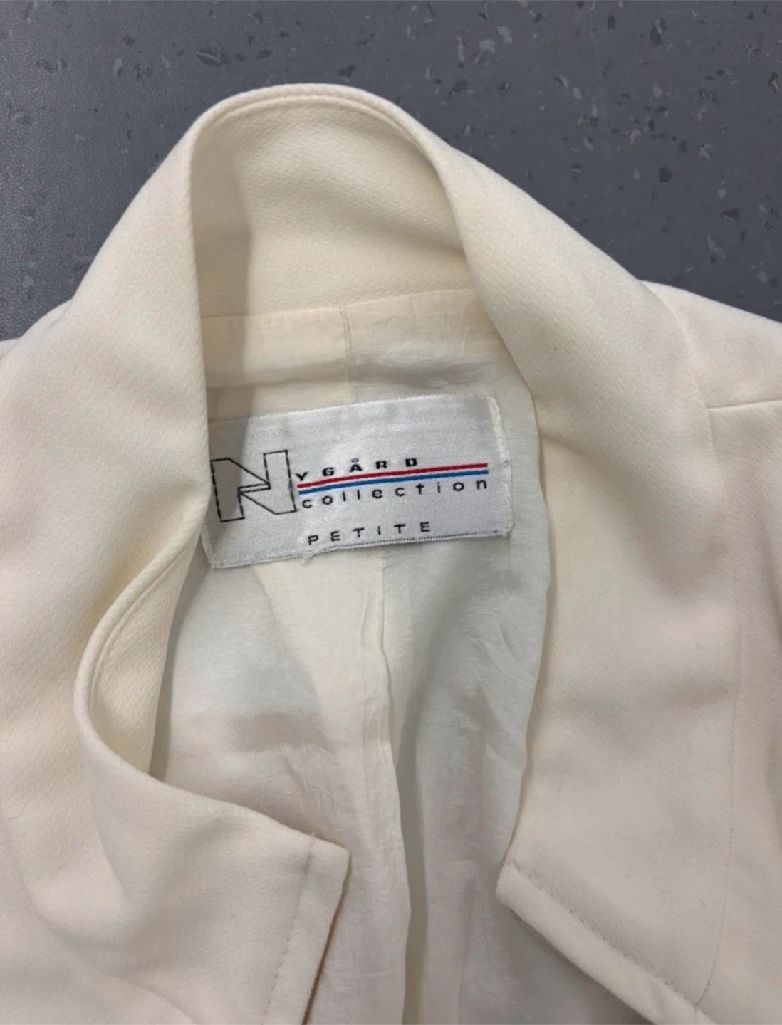NYGARD COLLECTION Petite Blazer - photo 2