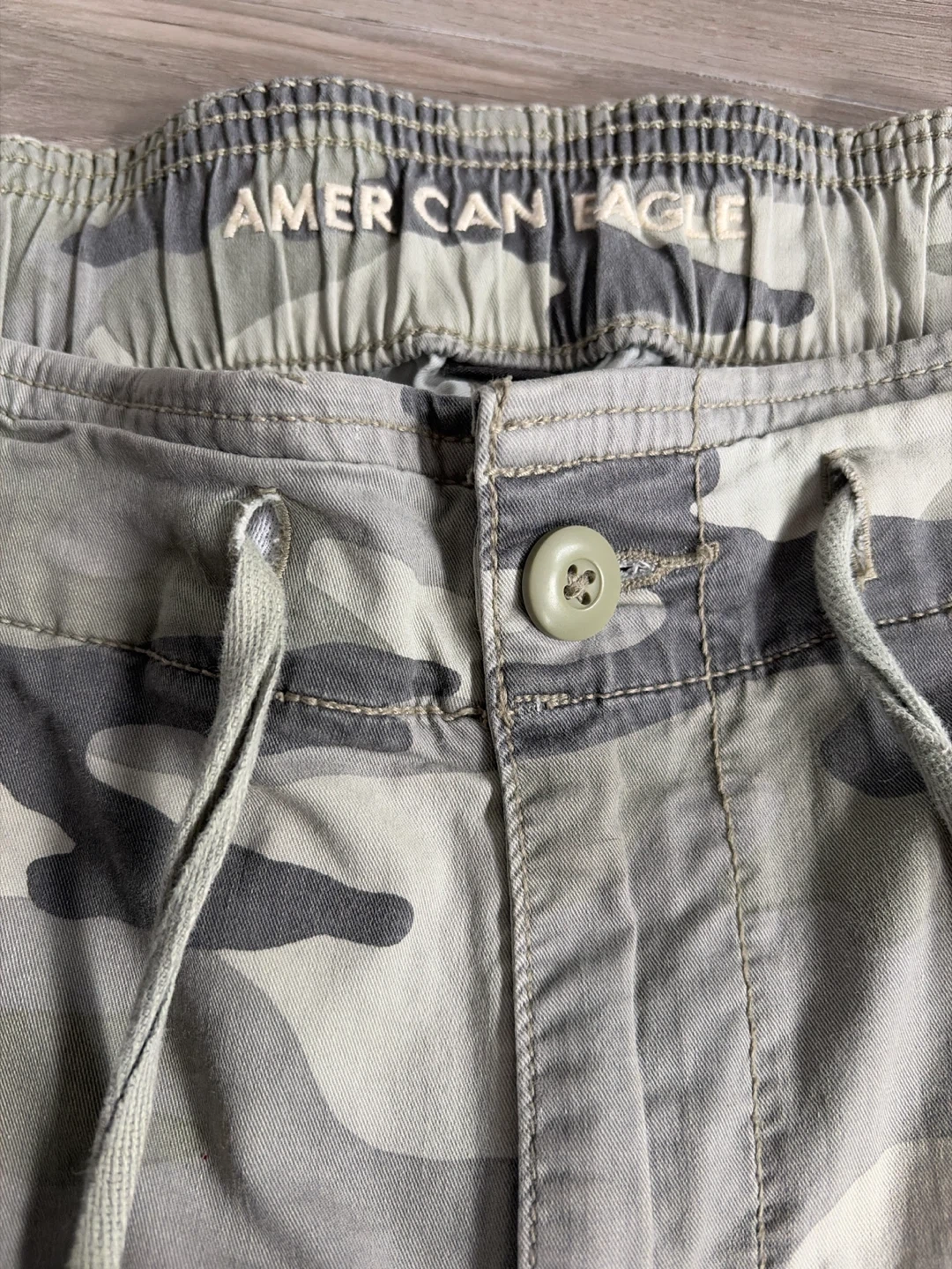 American Eagle Camo Cargo Jogger Pants - photo 2