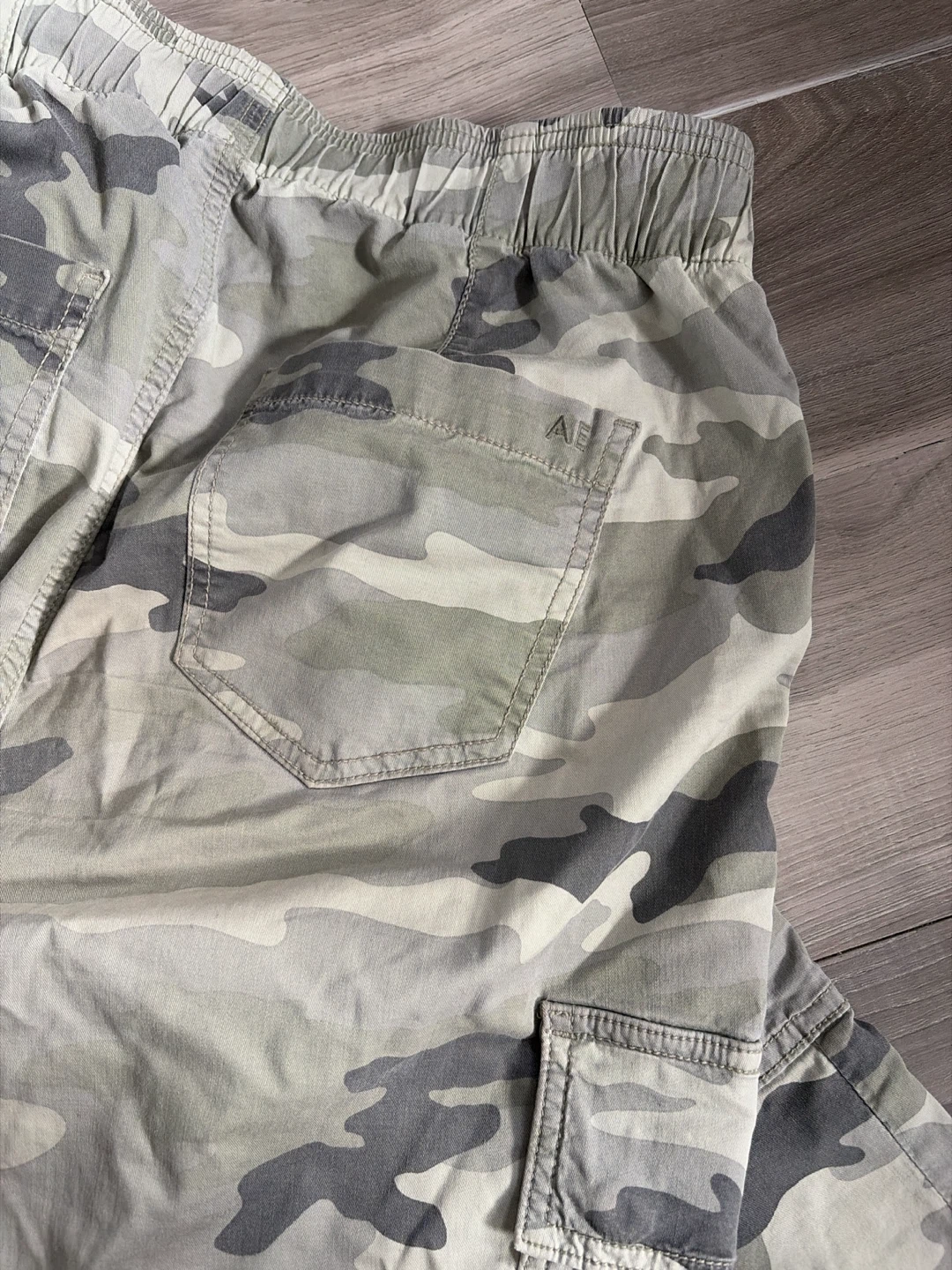 American Eagle Camo Cargo Jogger Pants - photo 3