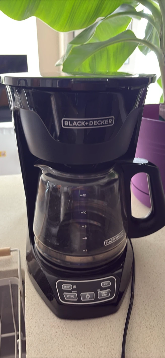 BLACK+DECKER 12-Cup Coffee Maker