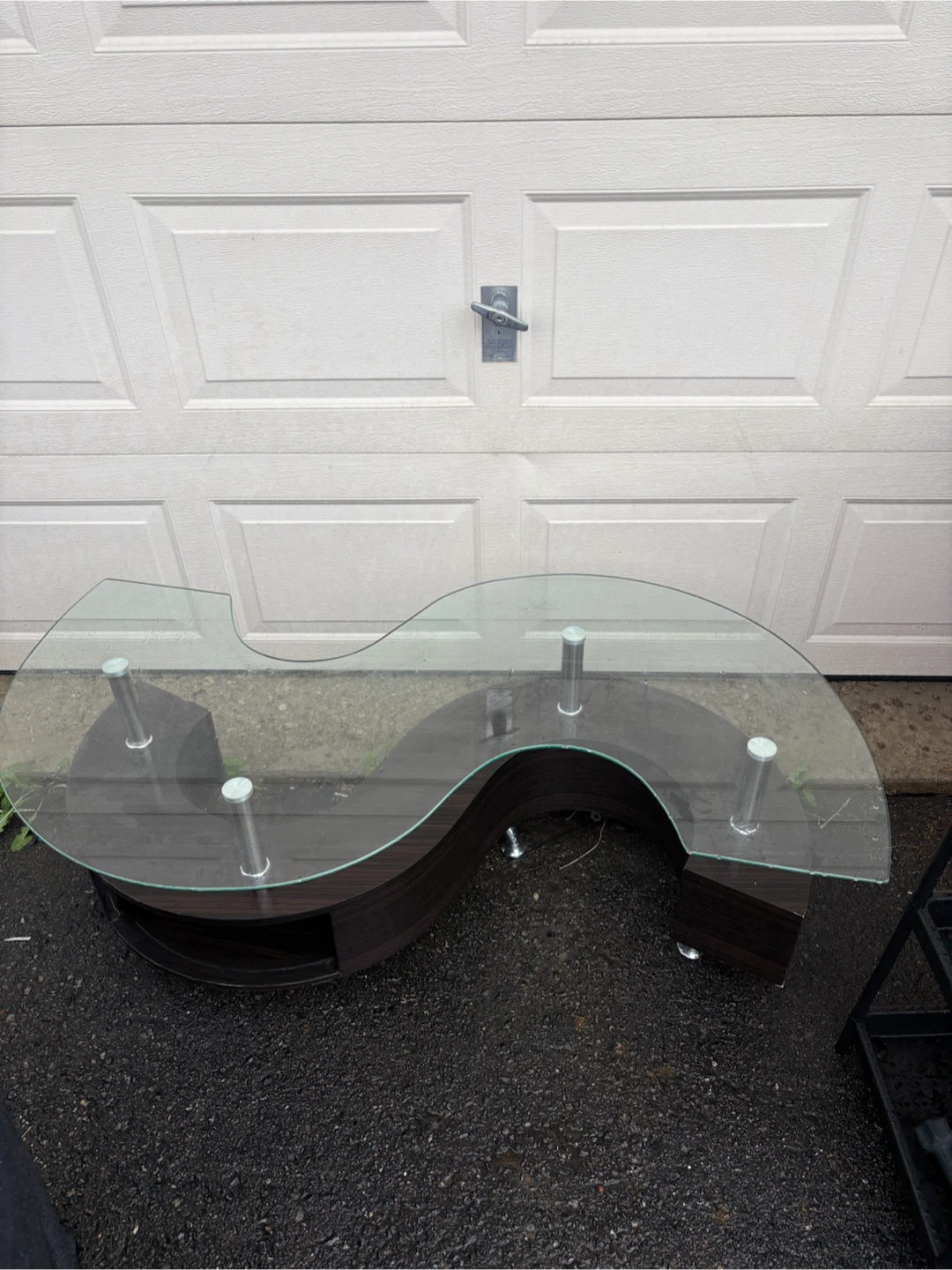 S-Shaped Coffee Table with Glass Top - photo 4