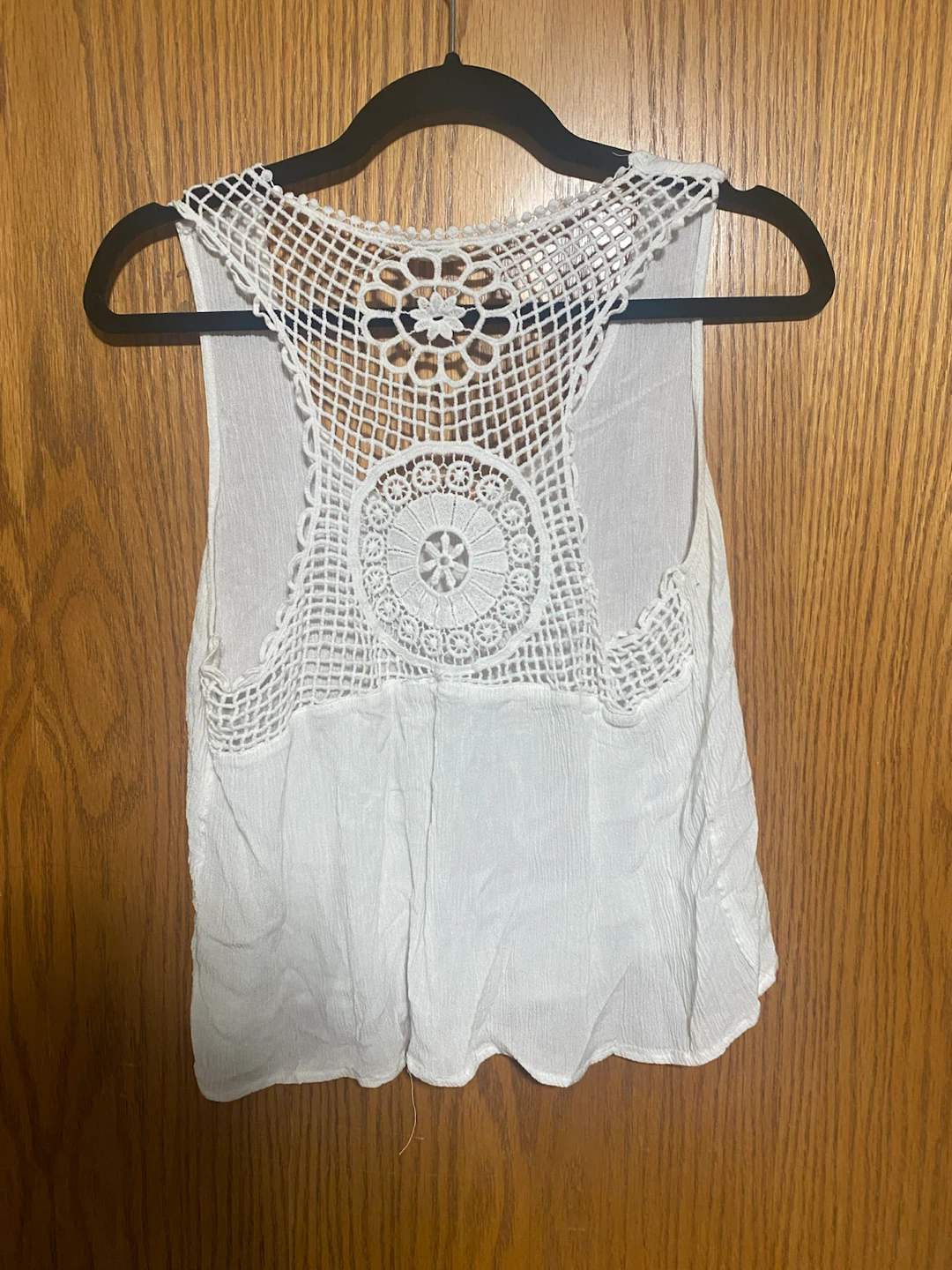 White Crochet-Back Sleeveless Tank Top size M/L - photo 2
