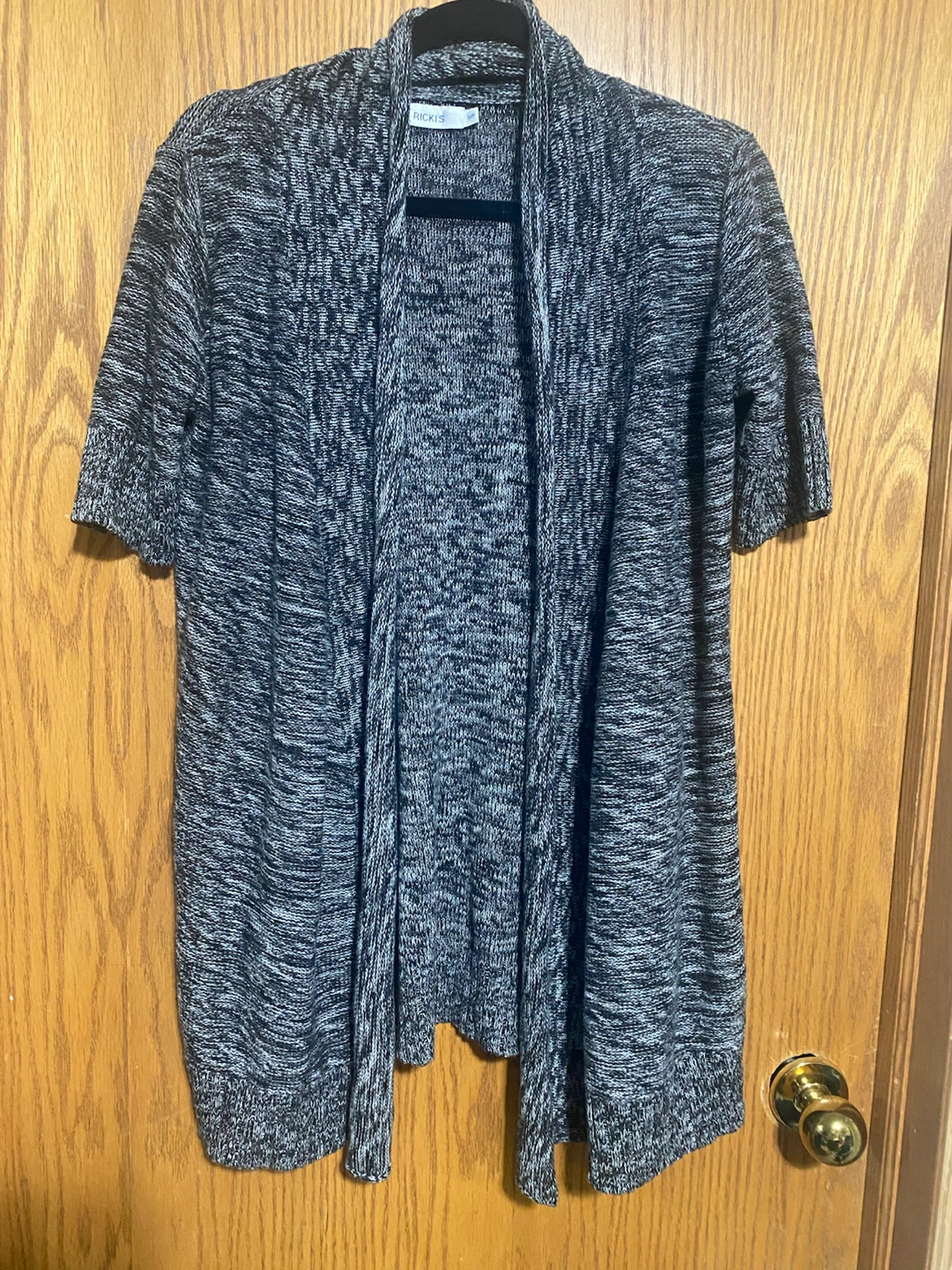 Open-Front Short Sleeve Cardigan in Black & Gray - photo 2