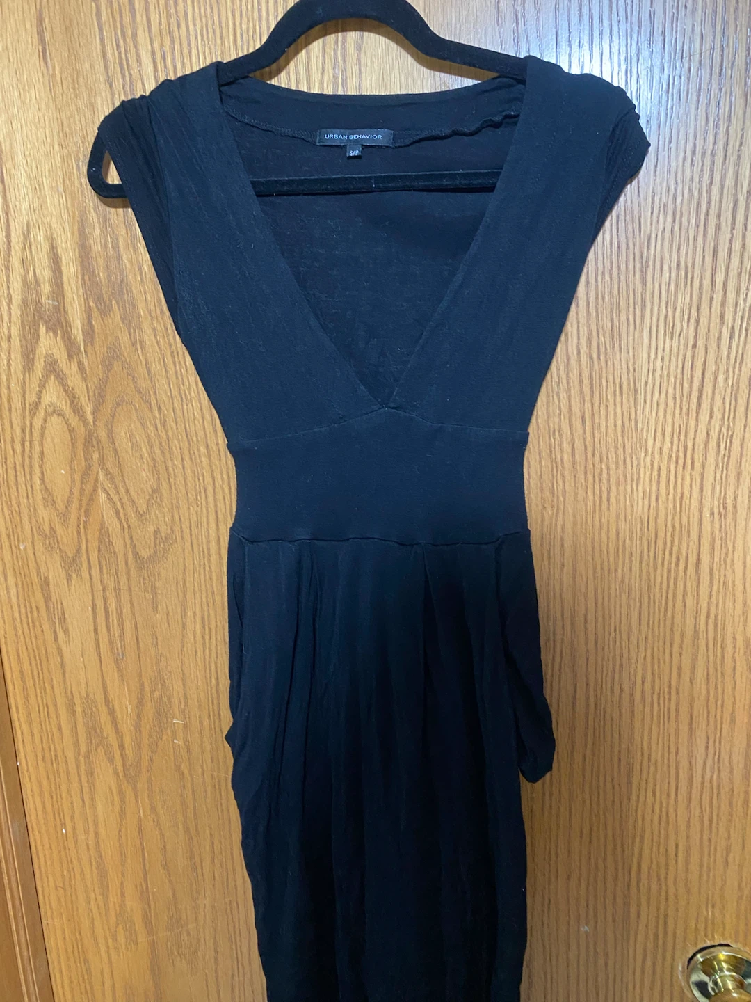 Black V-Neck Midi Dress with pockets and attached tie belt - photo 2