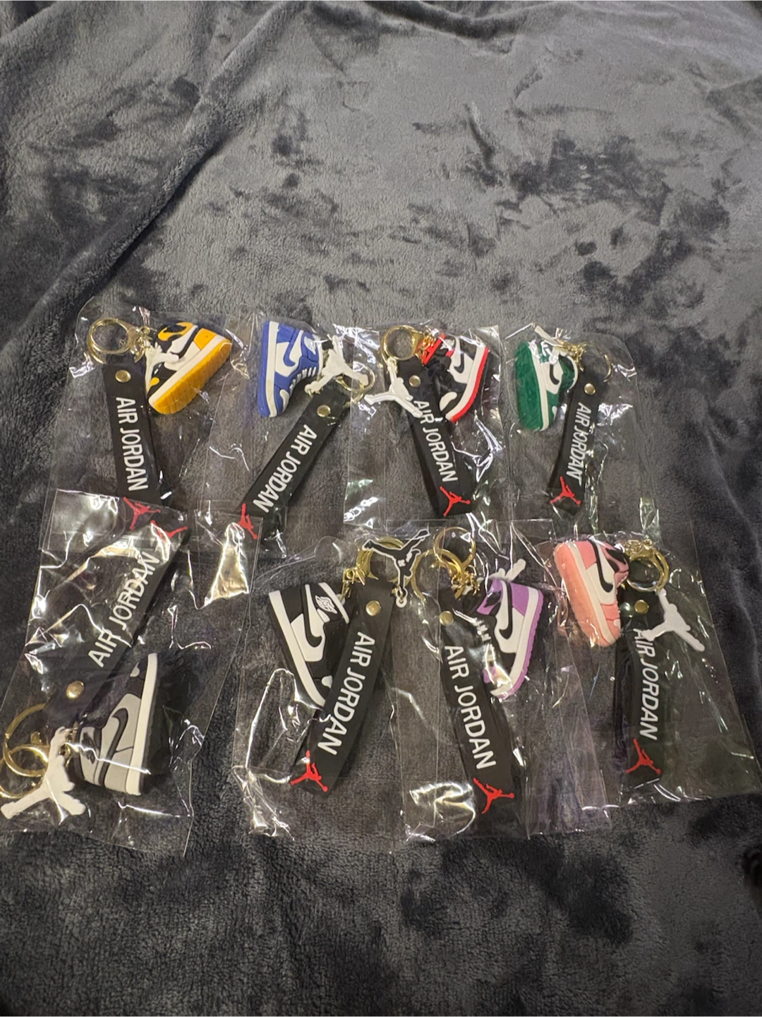 Air Jordan Sneaker Keychains - Set of 12 - photo 2
