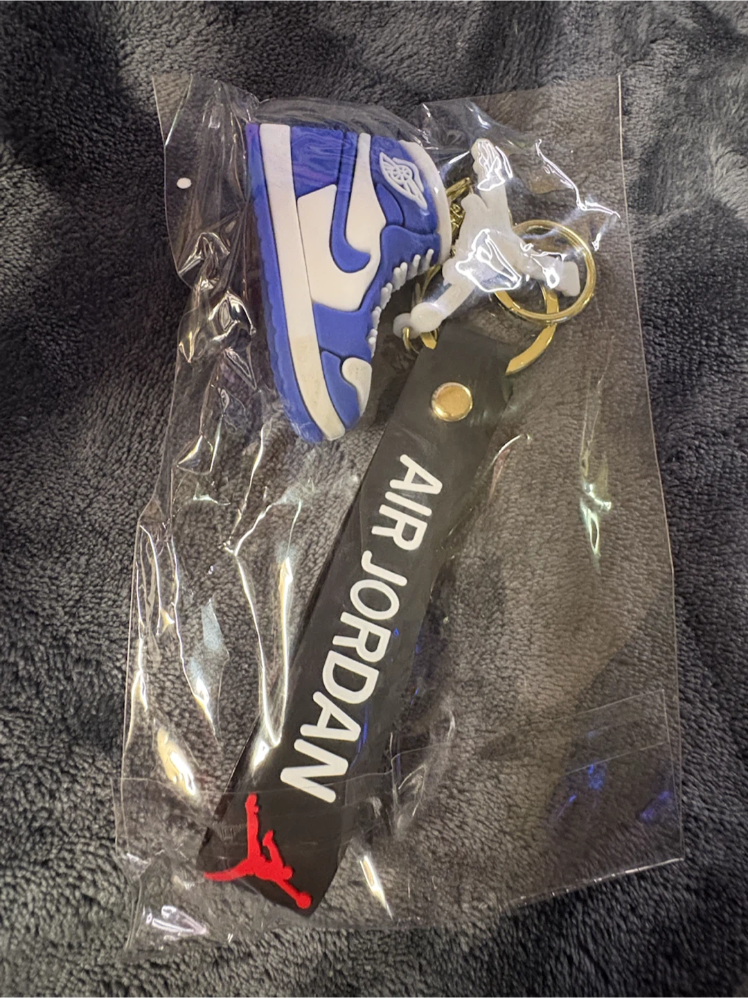 Air Jordan Sneaker Keychains - Set of 12 - photo 4