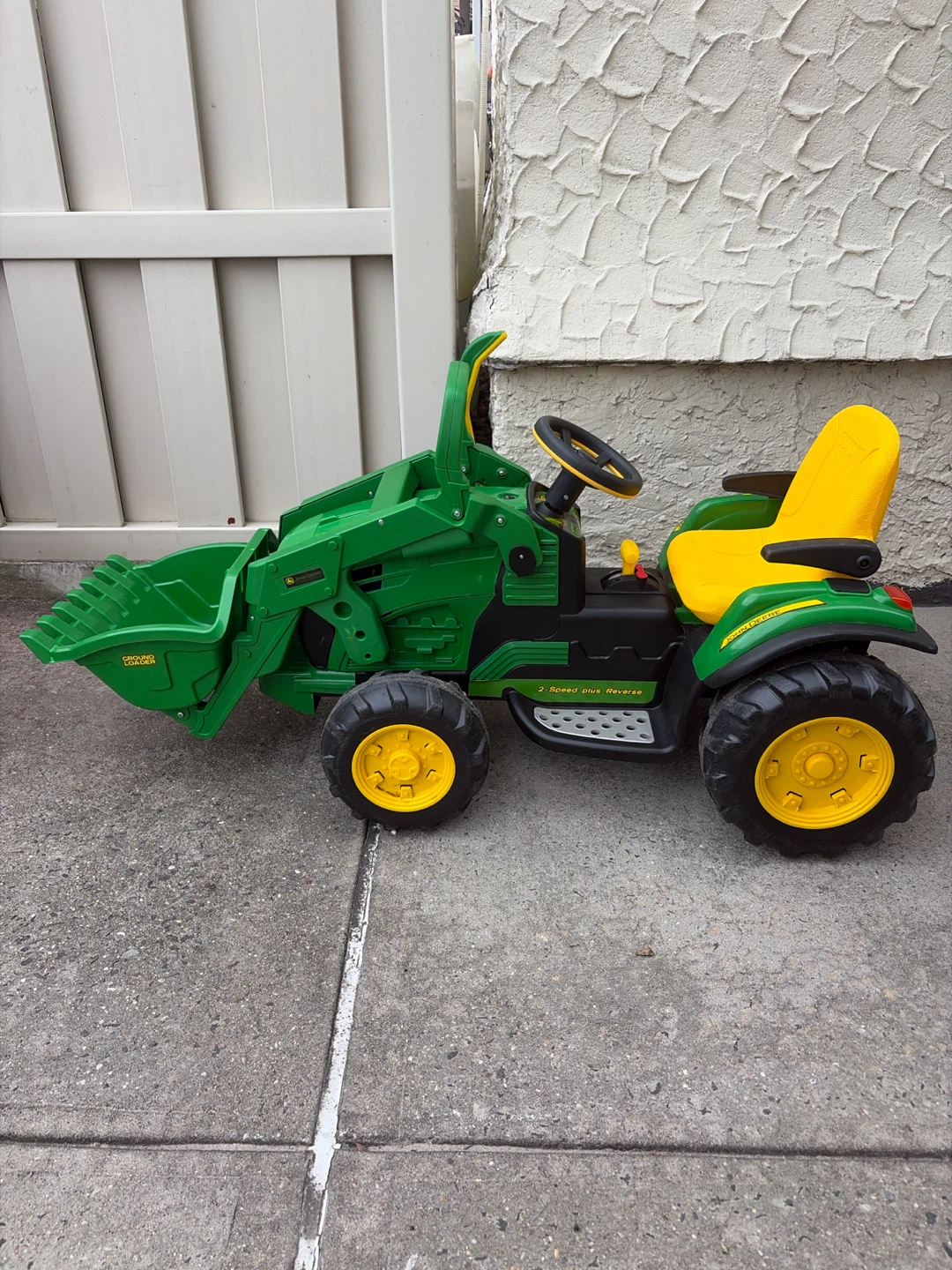 Peg Perego John Deere Ride-On Tractor with Loader