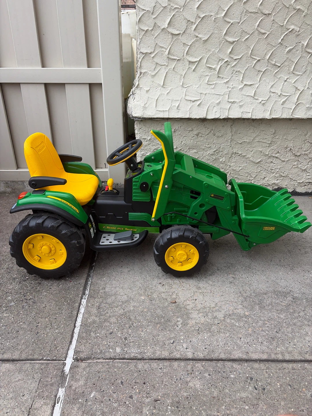 Peg Perego John Deere Ride-On Tractor with Loader - photo 2