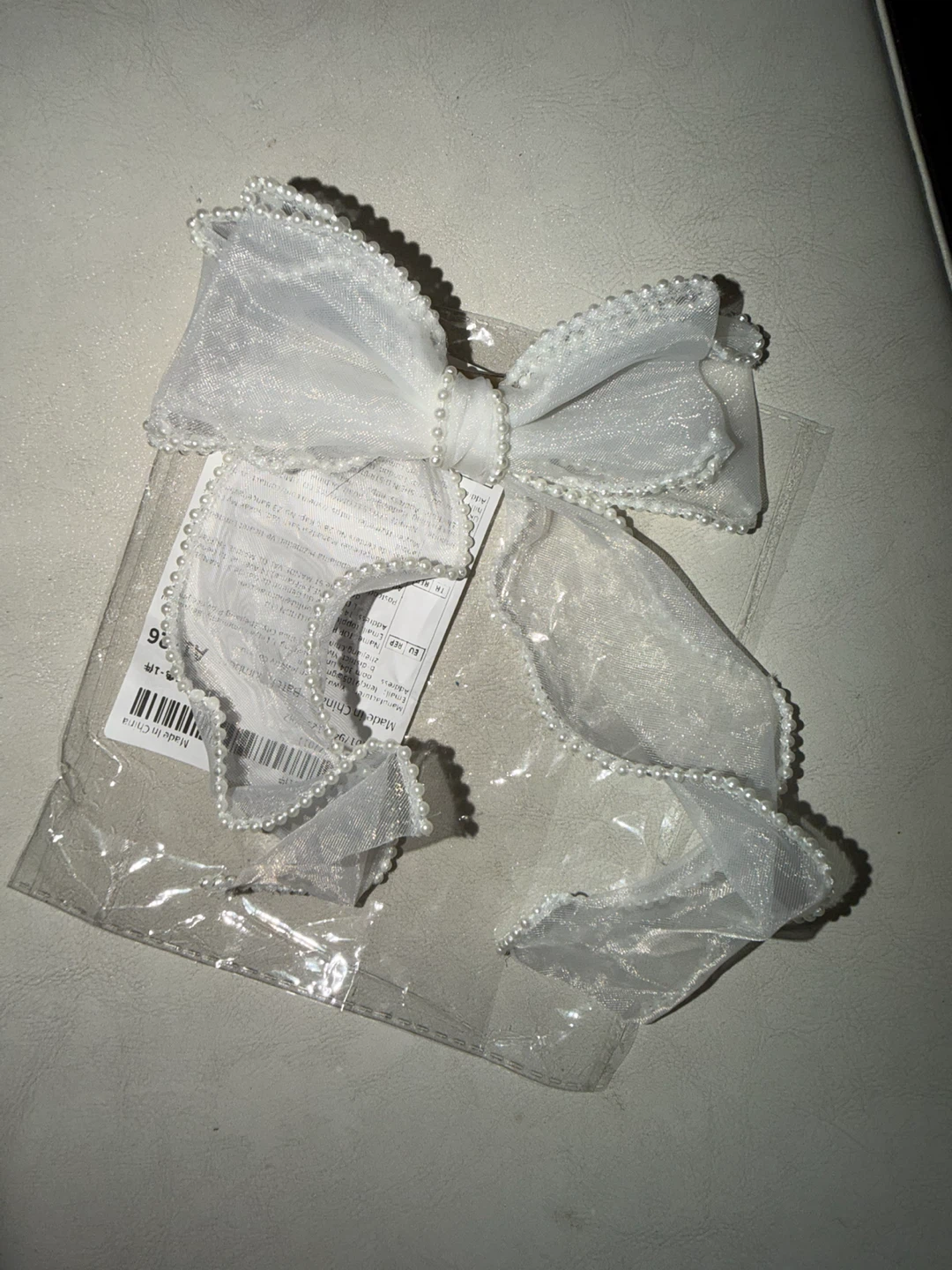 White Organza Bow Hair Clip with Pearls - photo 4