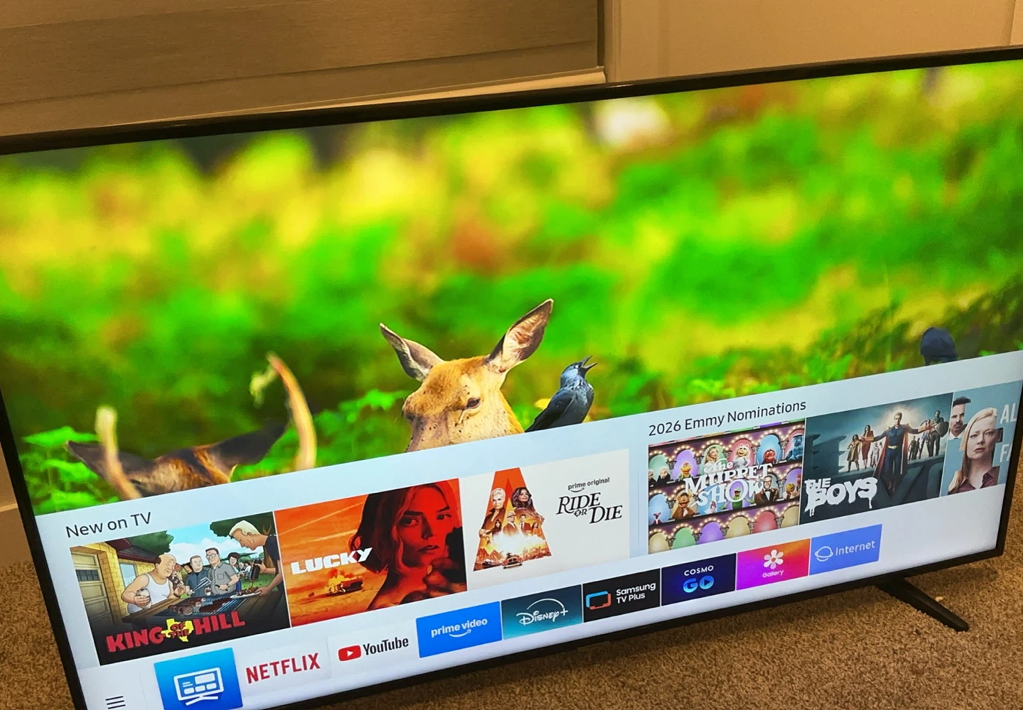 55” Samsung Smart TV - photo 3