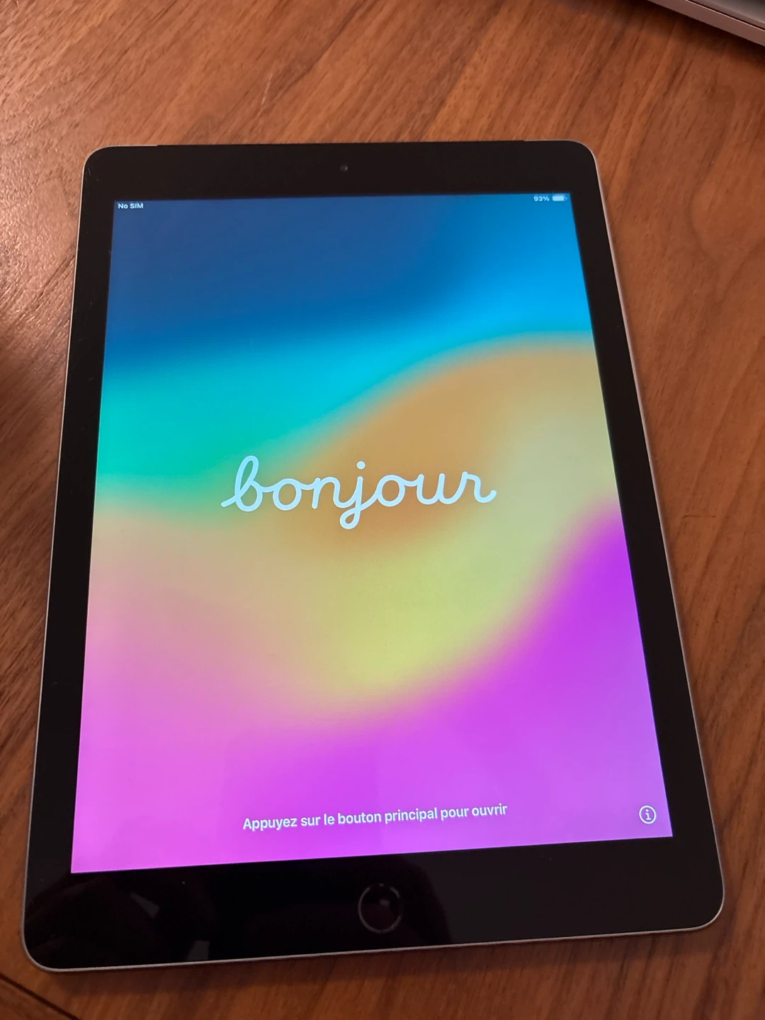 Apple iPad (6th Generation) - 32GB