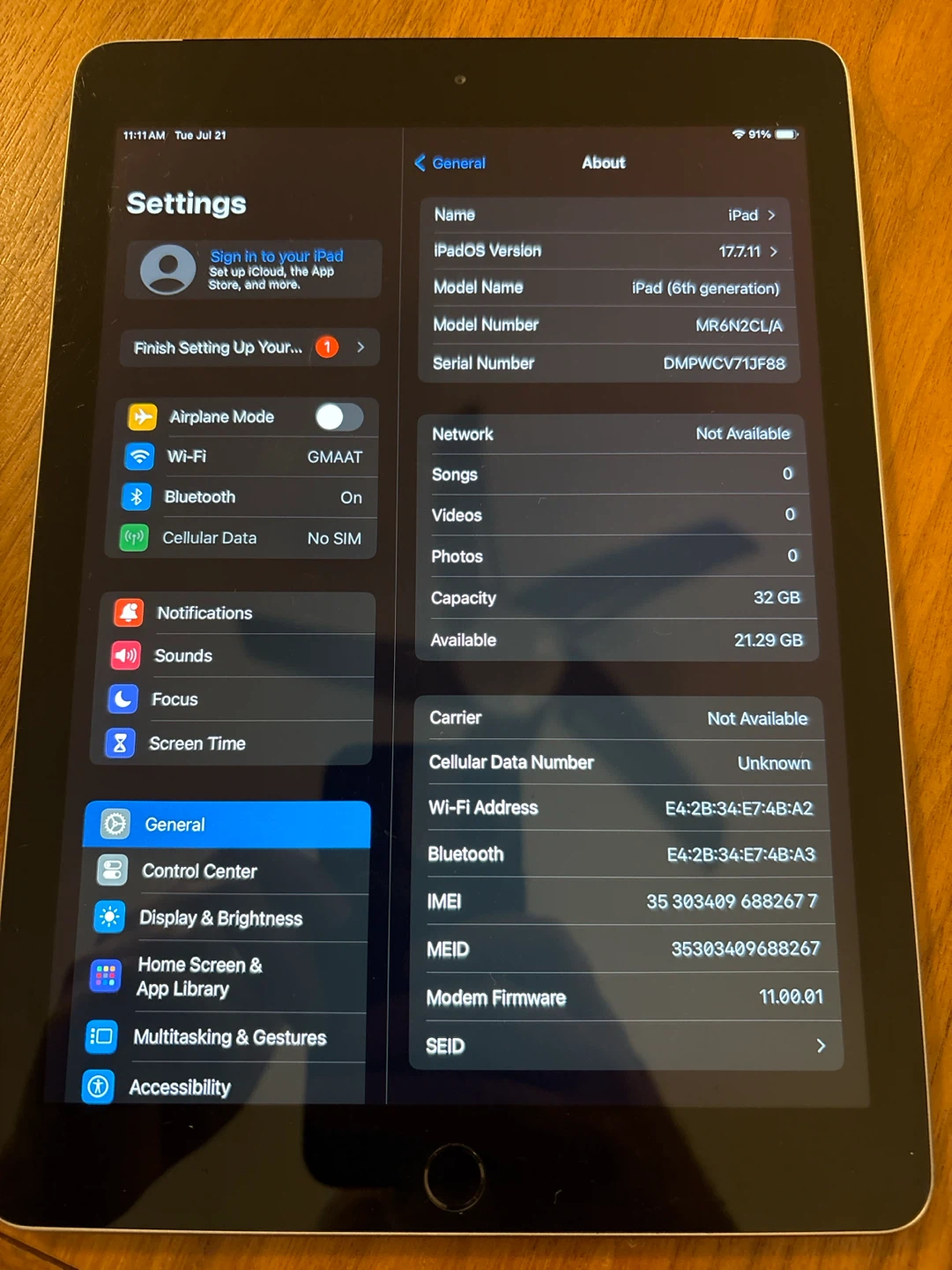 Apple iPad (6th Generation) - 32GB - photo 3
