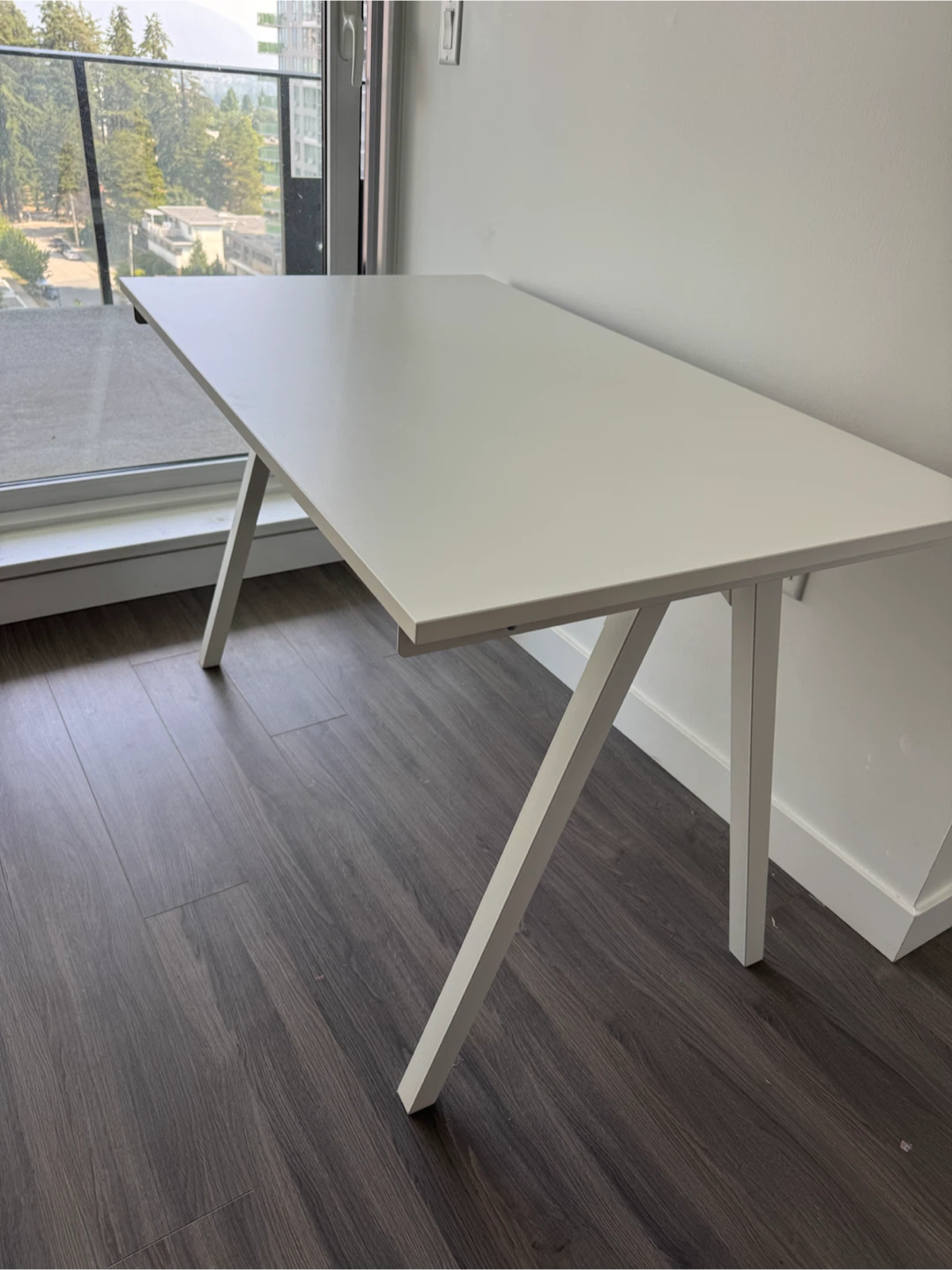 Moving sale- must go white table 120*70cm