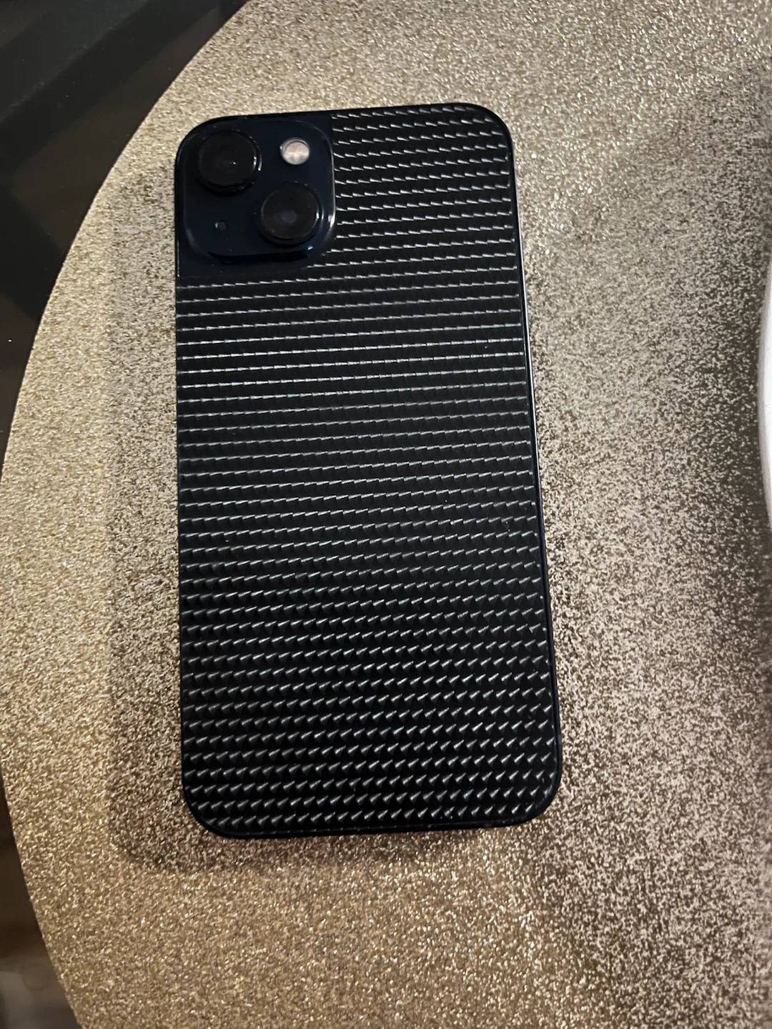 iPhone 13 with Carbon Fibre Case - photo 3